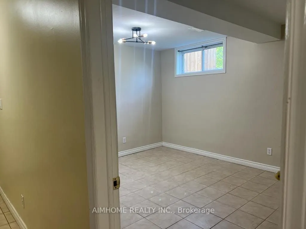 279 Vansickle Road, #Basement