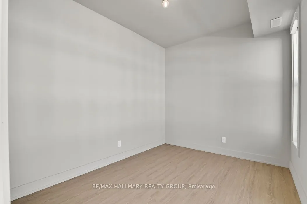 260 Armstrong Street, #201