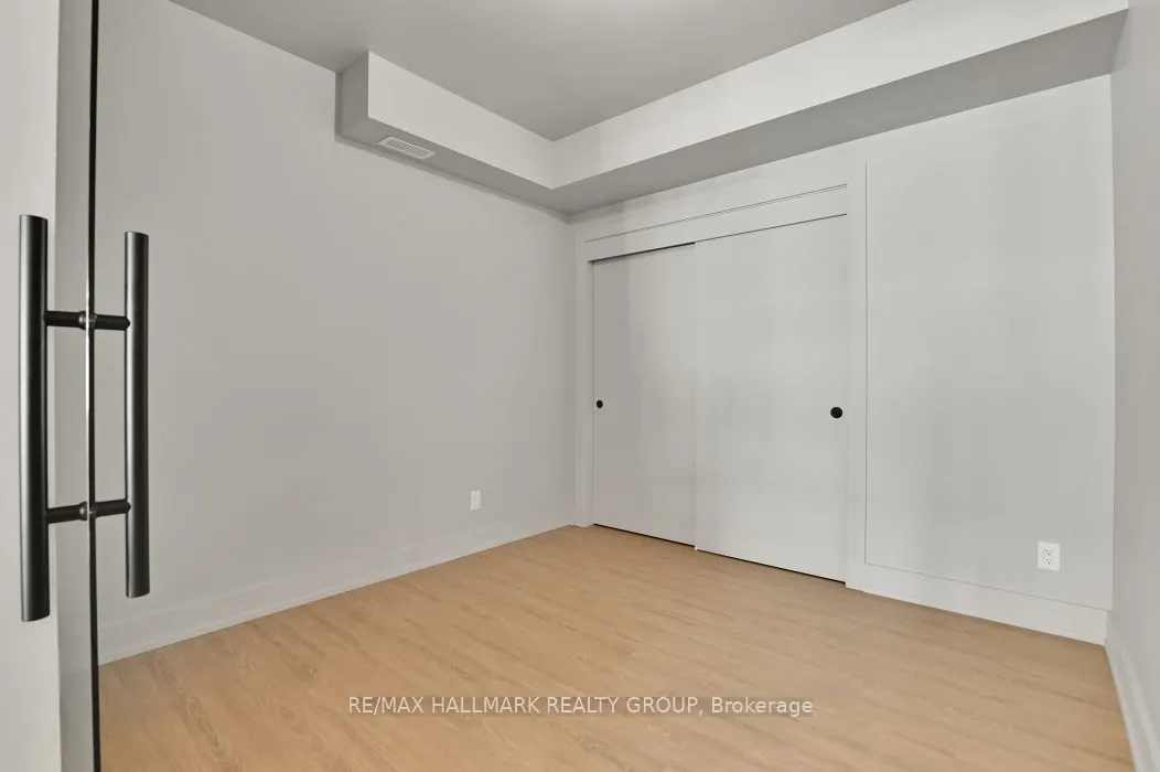 260 Armstrong Street, #201