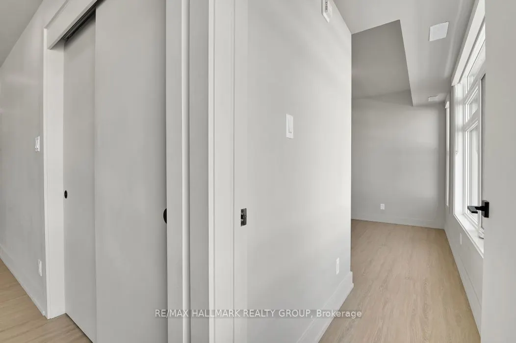 260 Armstrong Street, #201