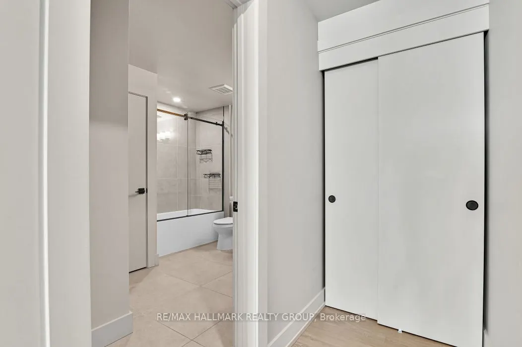 260 Armstrong Street, #201