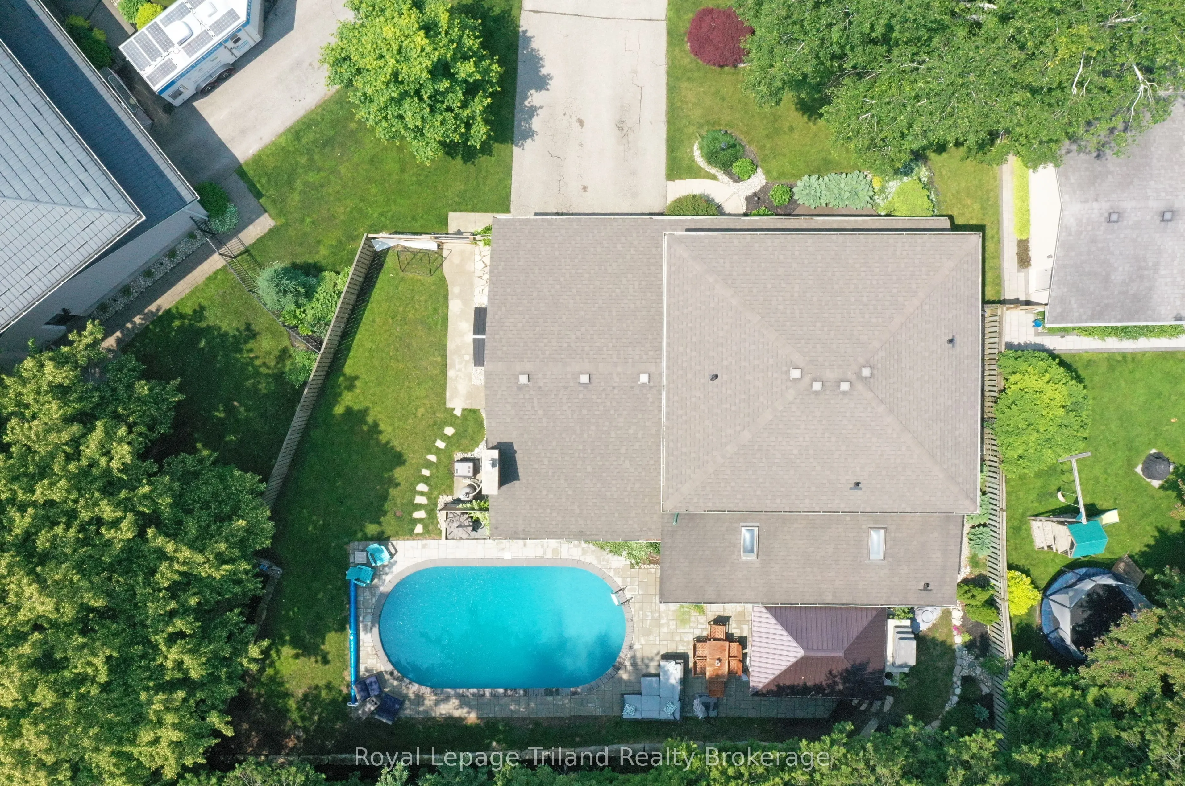 444 Lee Avenue