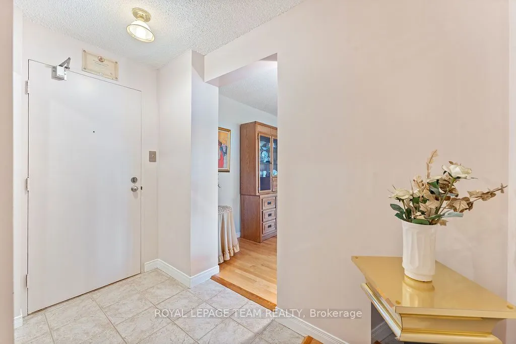665 Bathgate Drive, #302