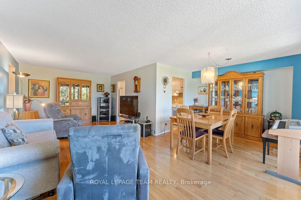 665 Bathgate Drive, #302