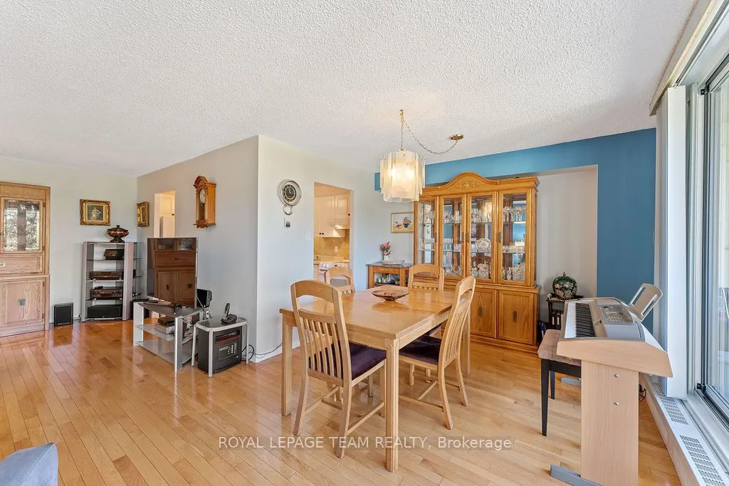 665 Bathgate Drive, #302