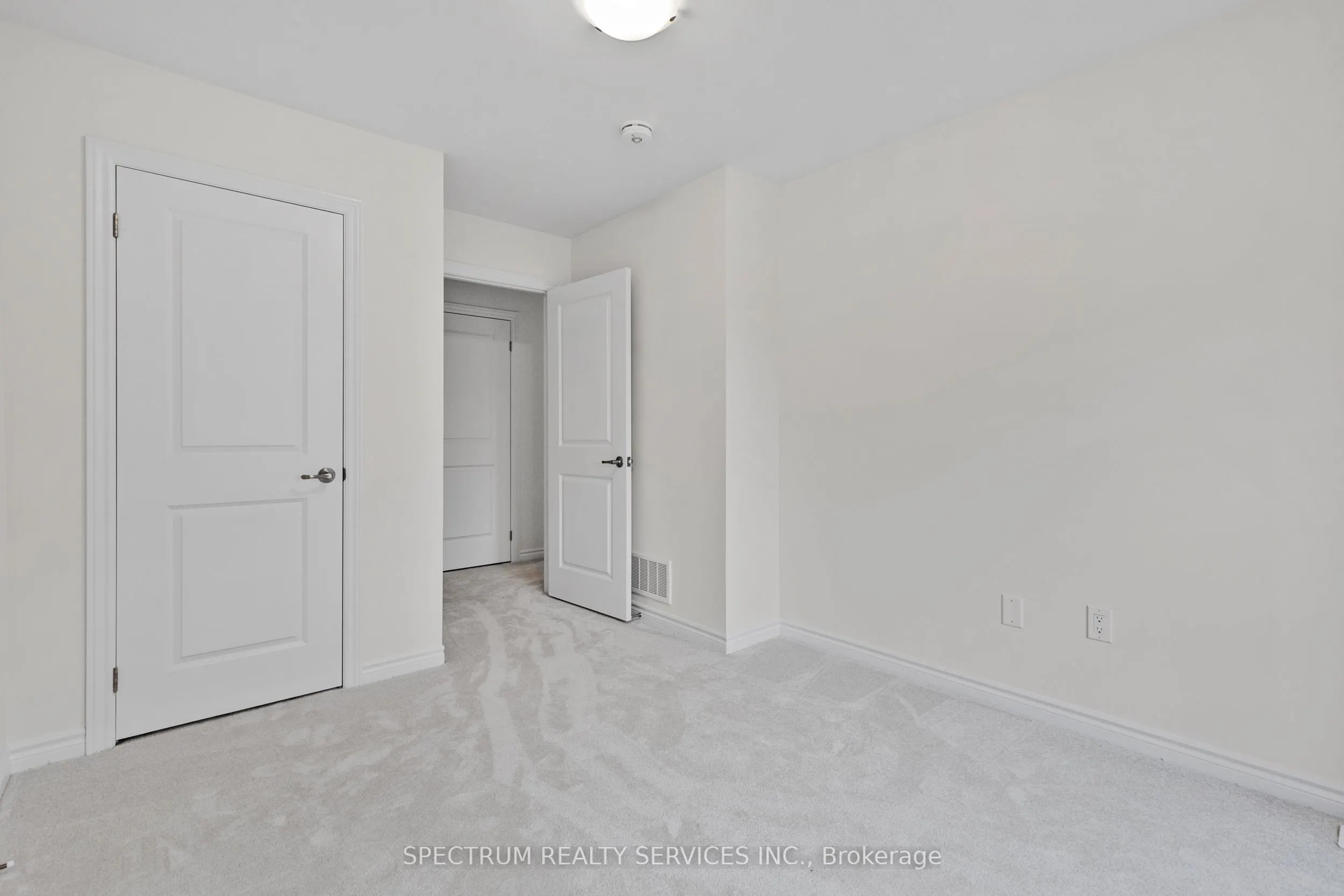 305 Garner Road W, #66