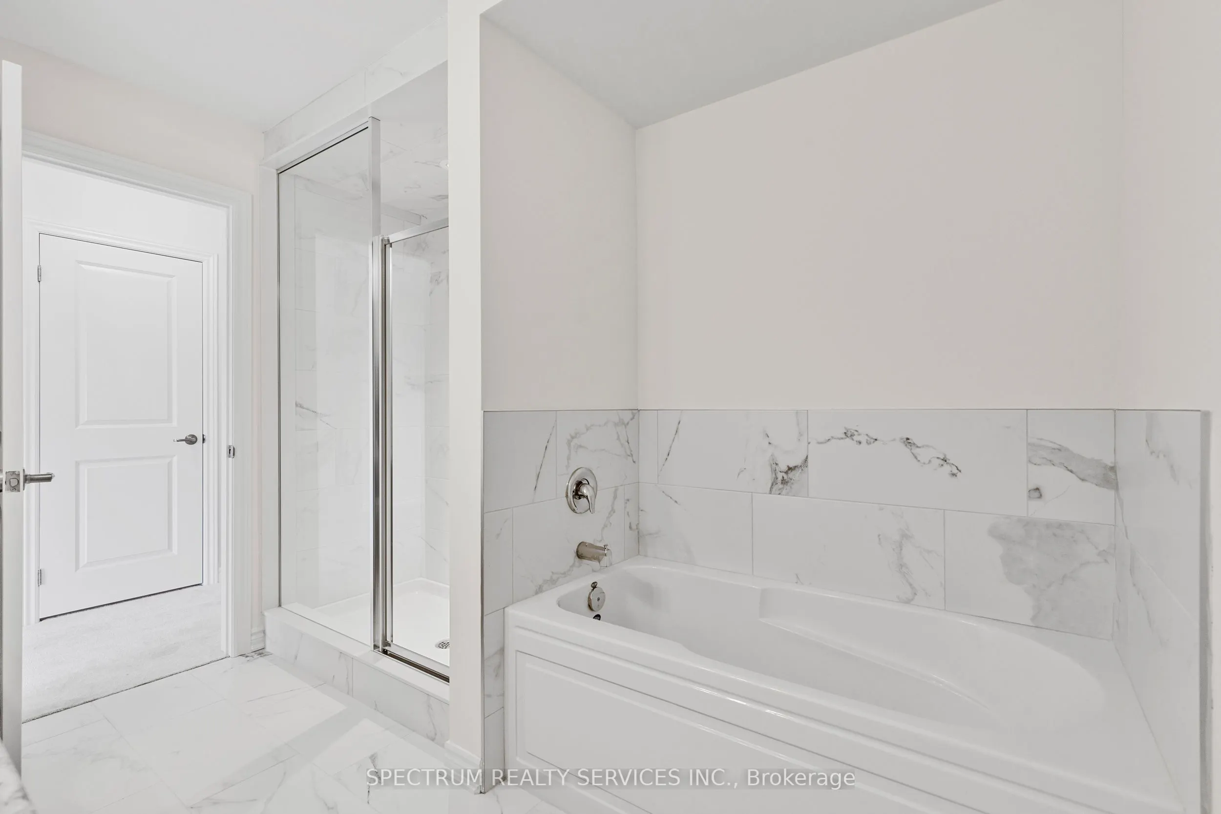 305 Garner Road W, #66