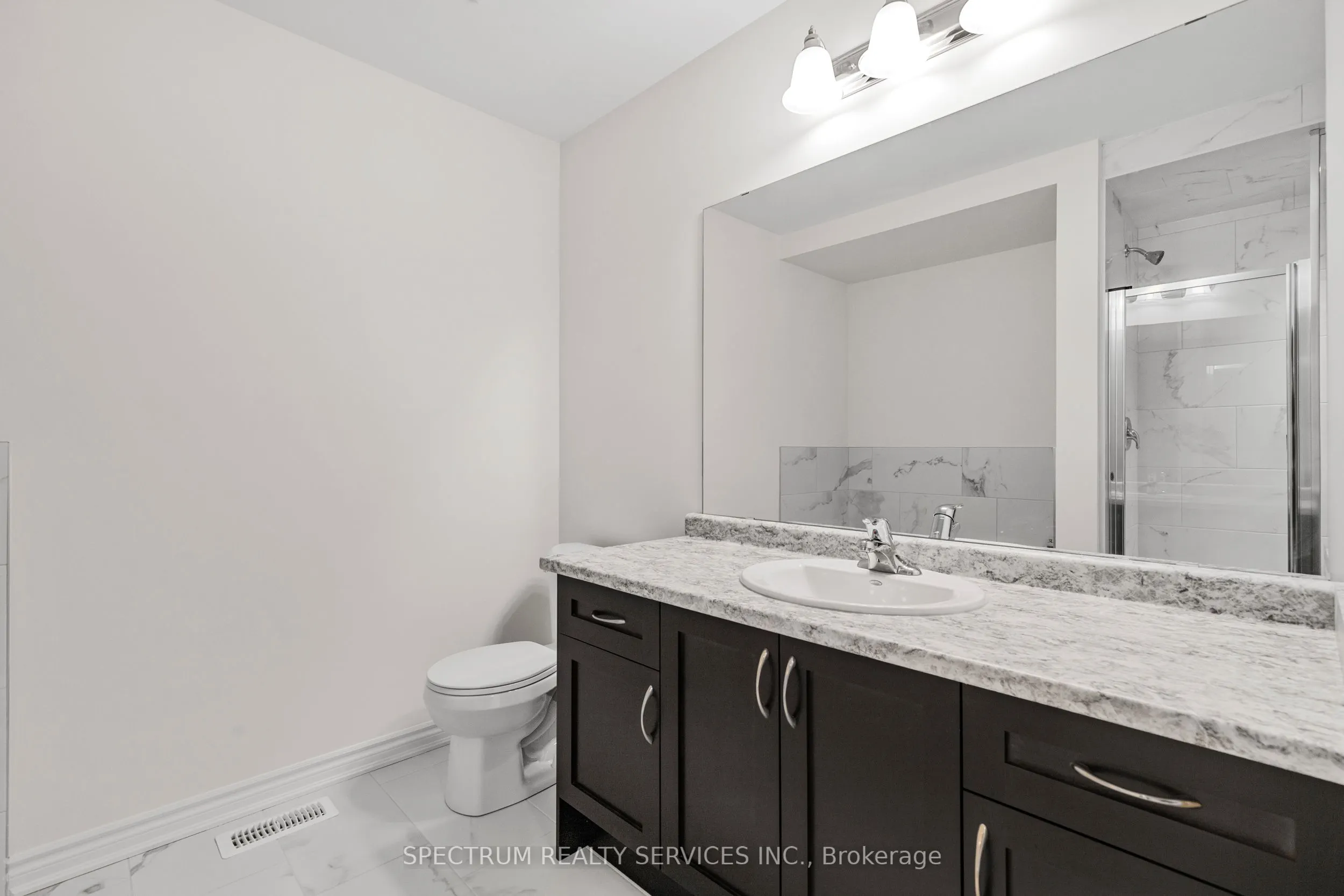 305 Garner Road W, #66