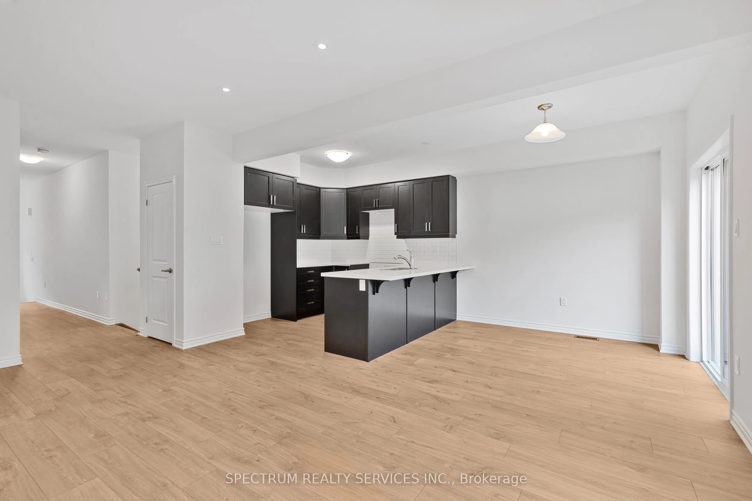 305 Garner Road W, #66