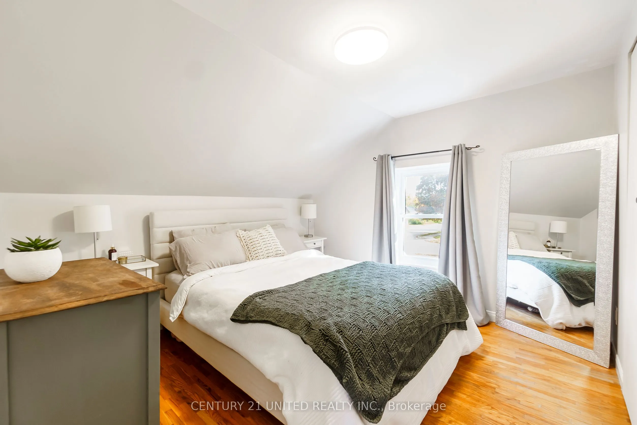 120 Elgin Street