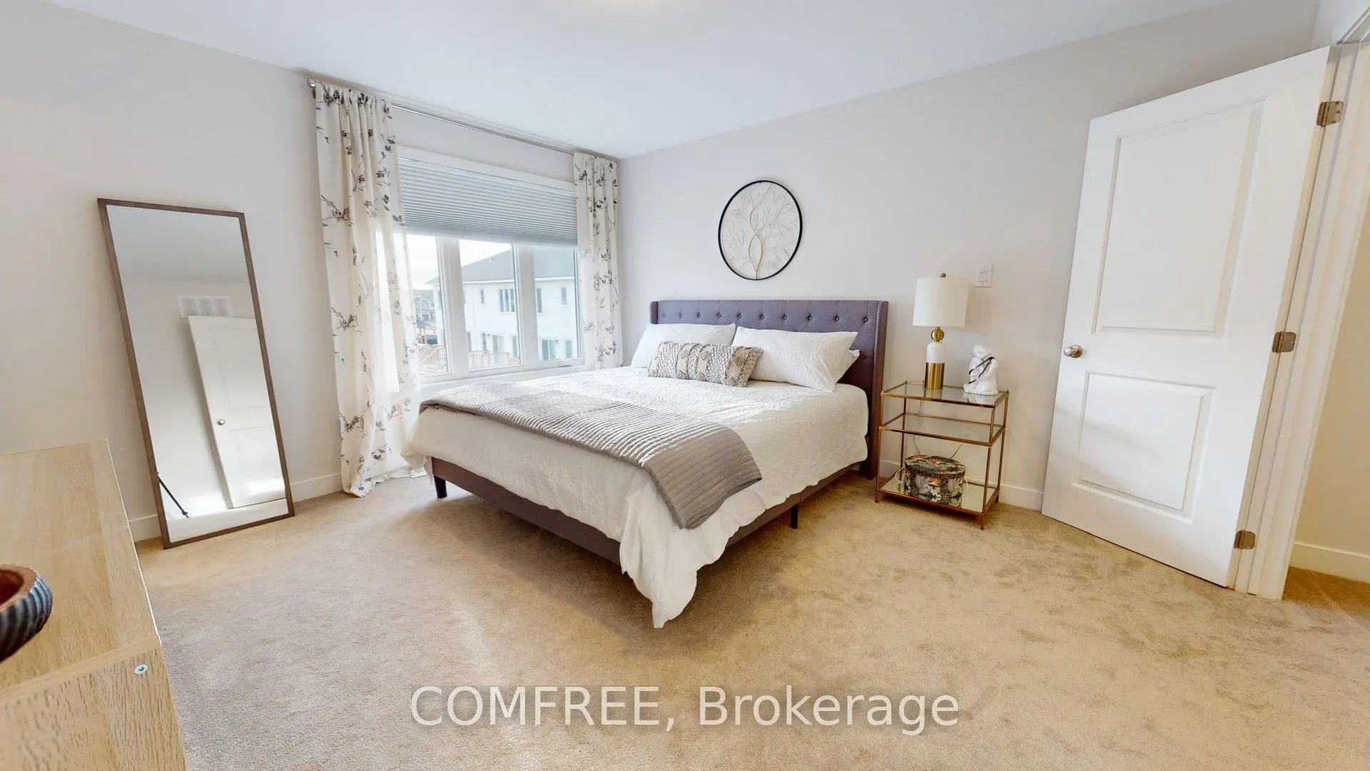 63 Whitcomb Crescent
