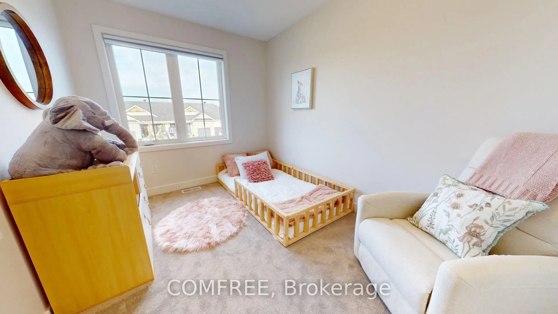 63 Whitcomb Crescent