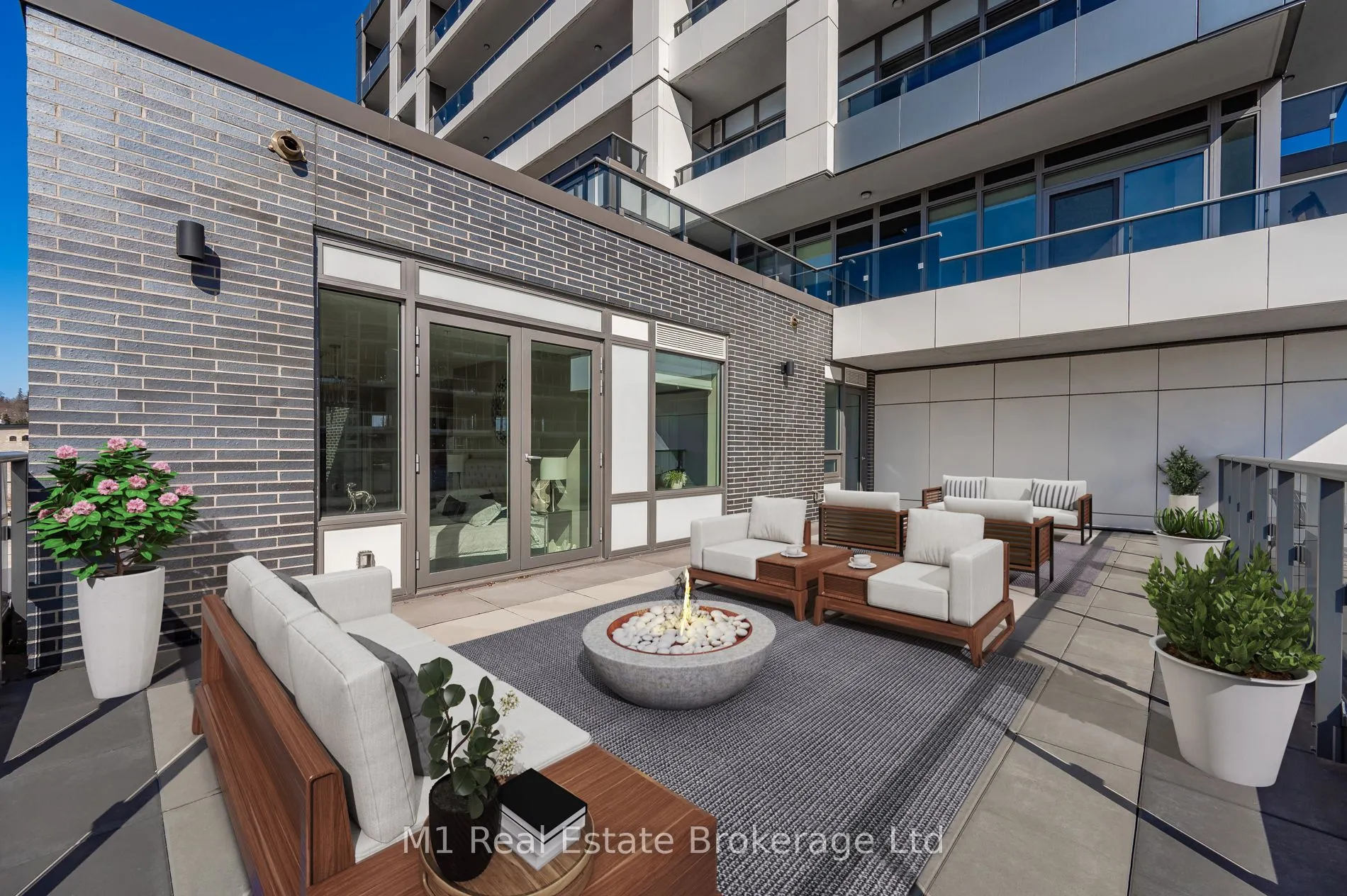73 ARTHUR Street S, #RRC1