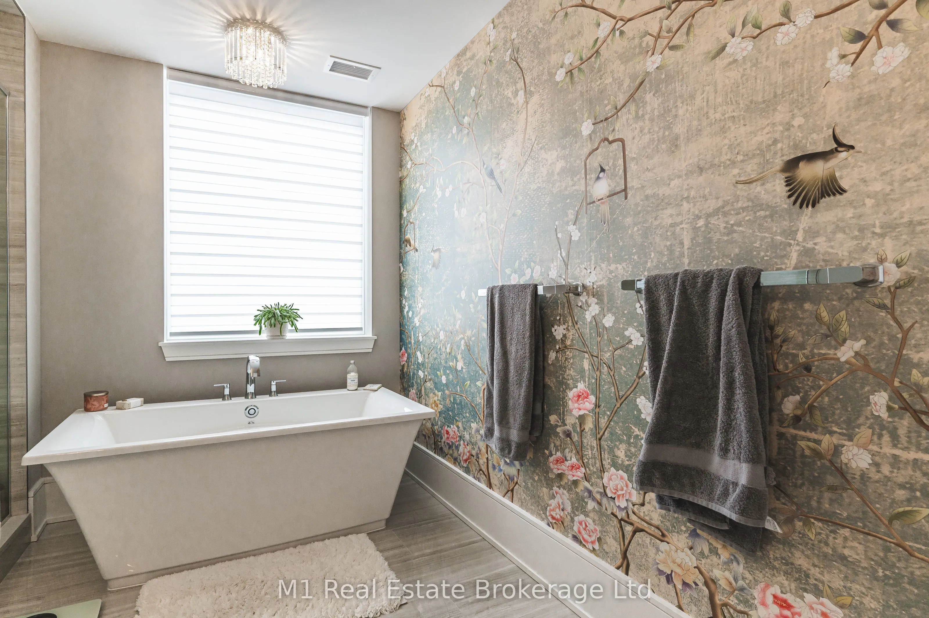 73 ARTHUR Street S, #RRC1