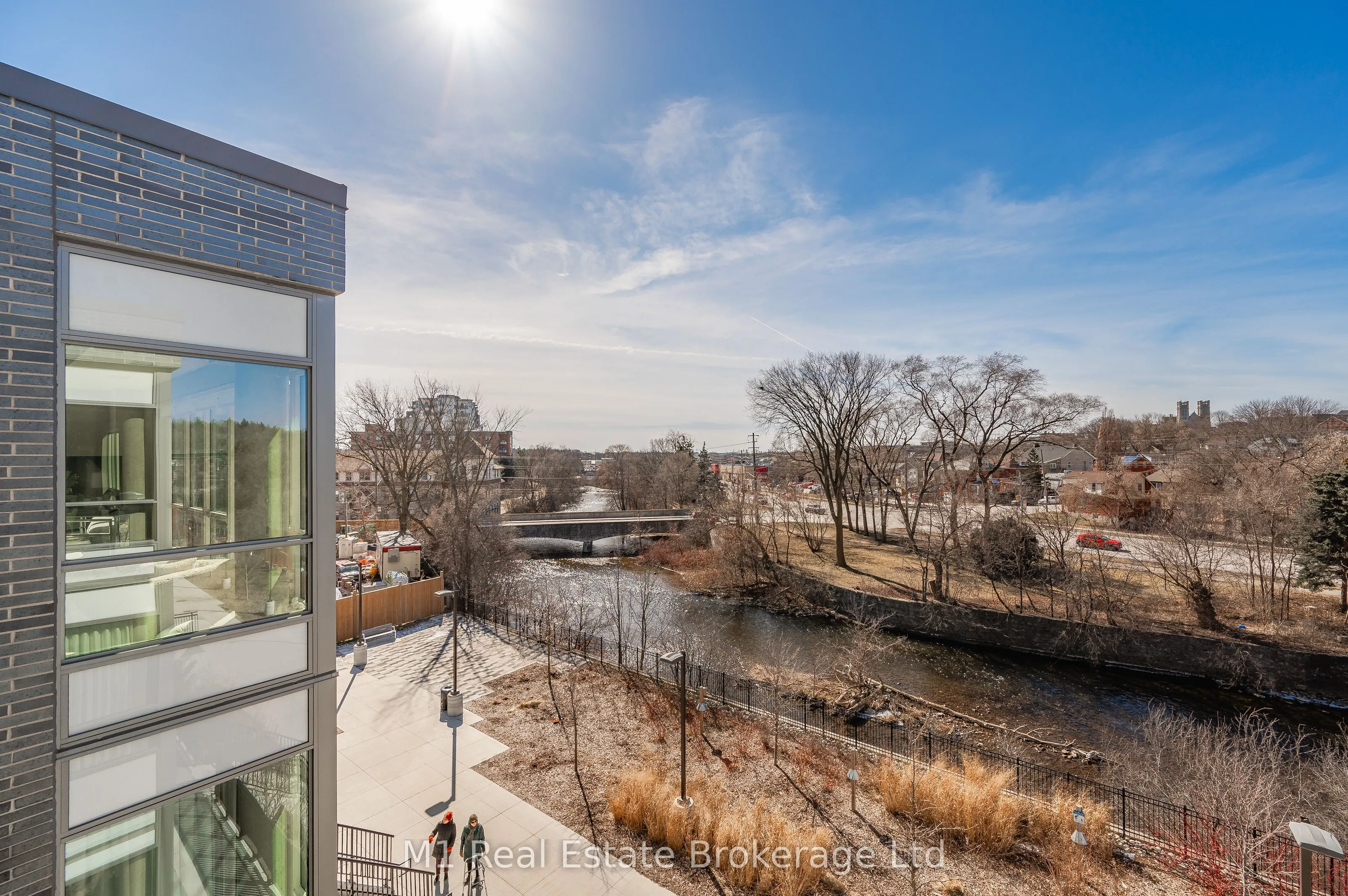 73 ARTHUR Street S, #RRC1