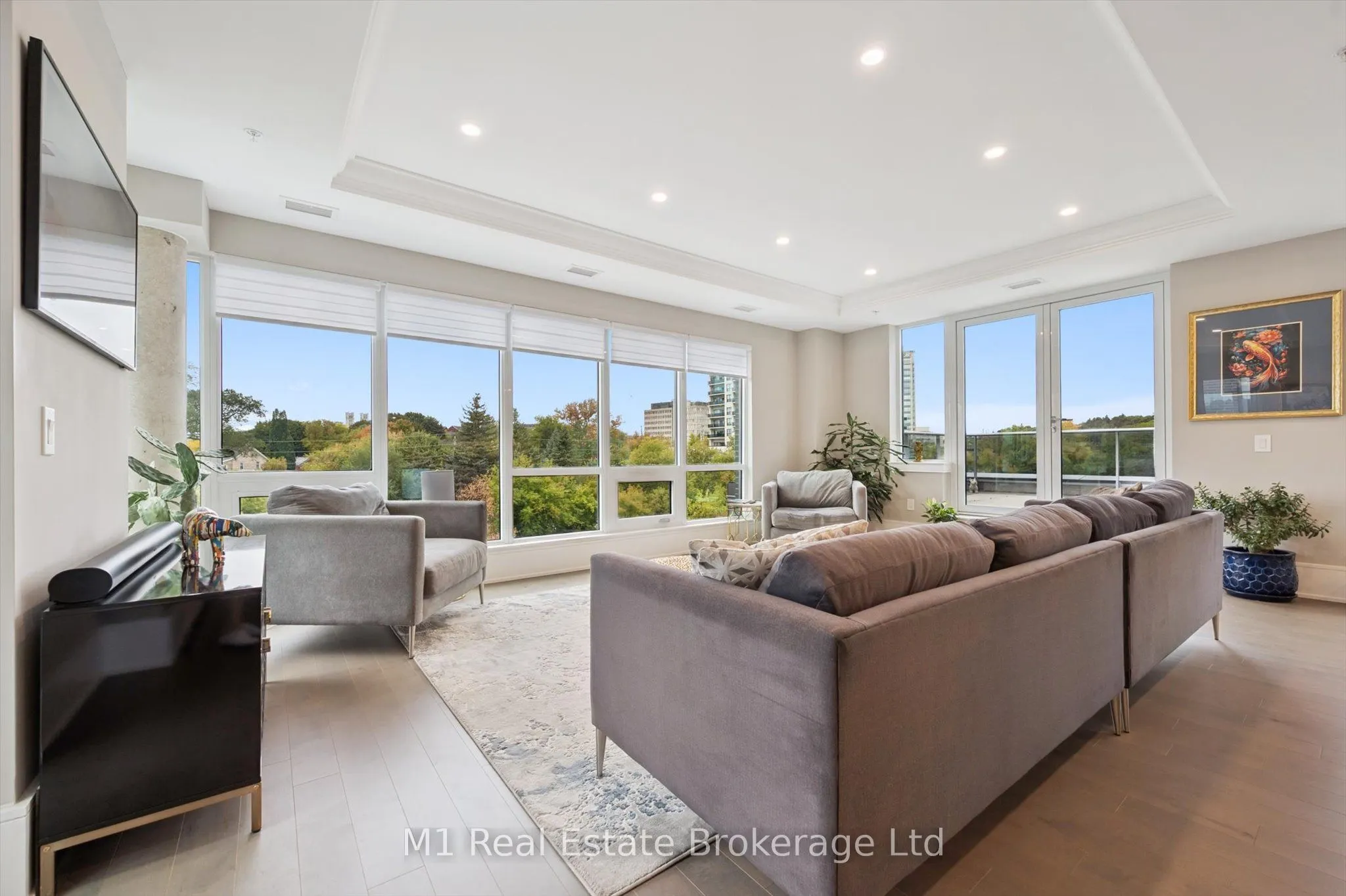 73 ARTHUR Street S, #RRC1