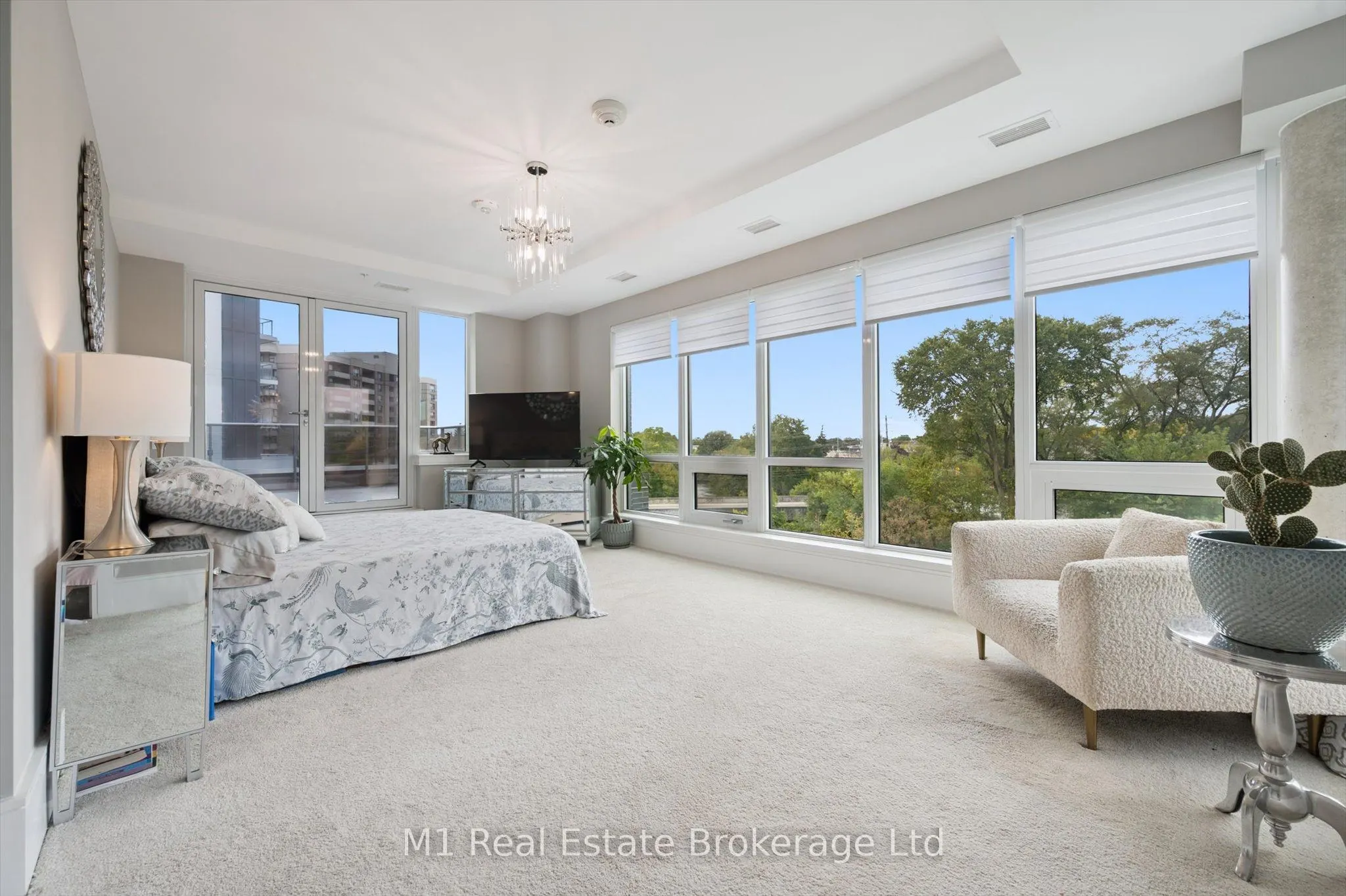 73 ARTHUR Street S, #RRC1