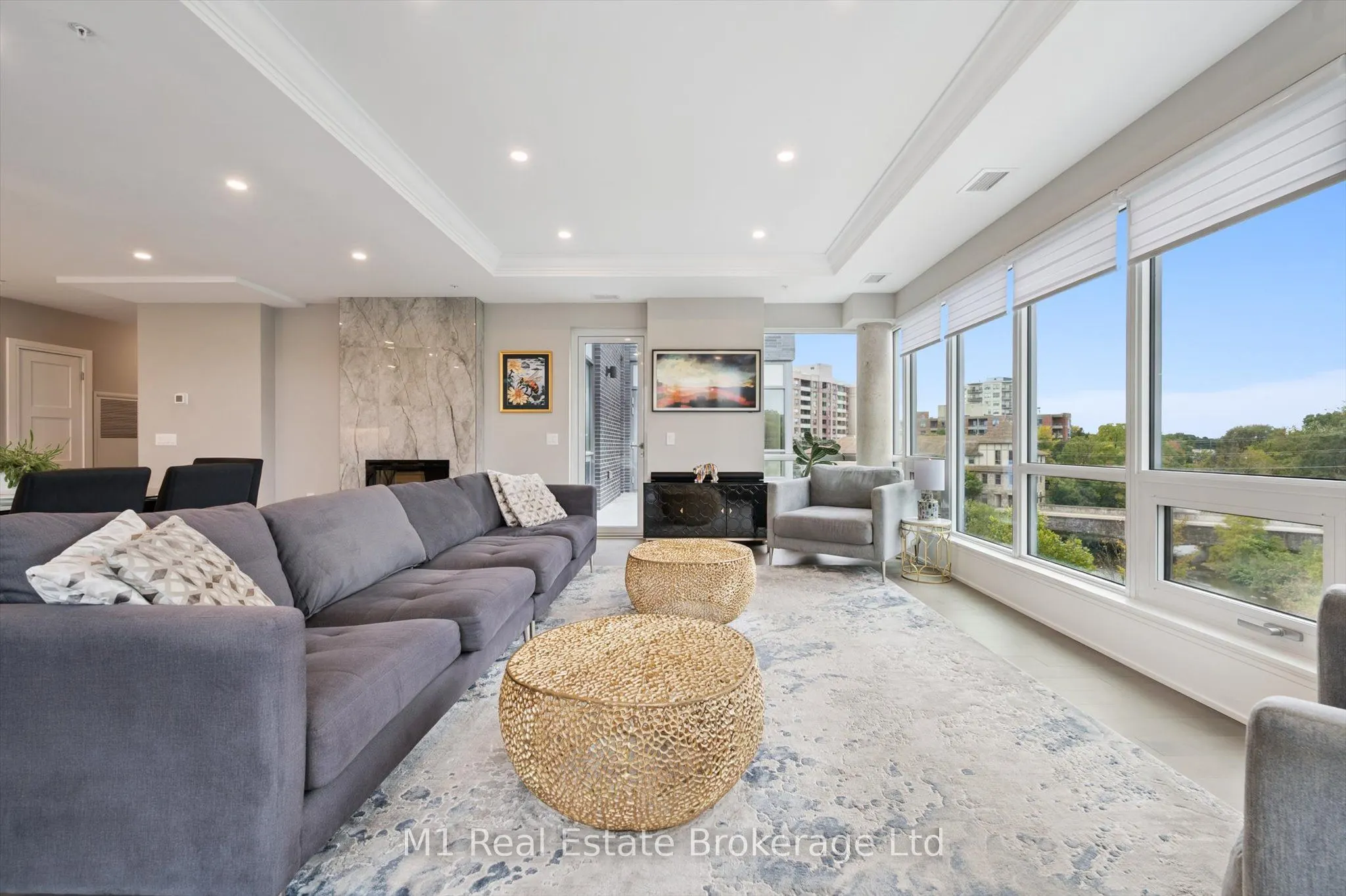 73 ARTHUR Street S, #RRC1