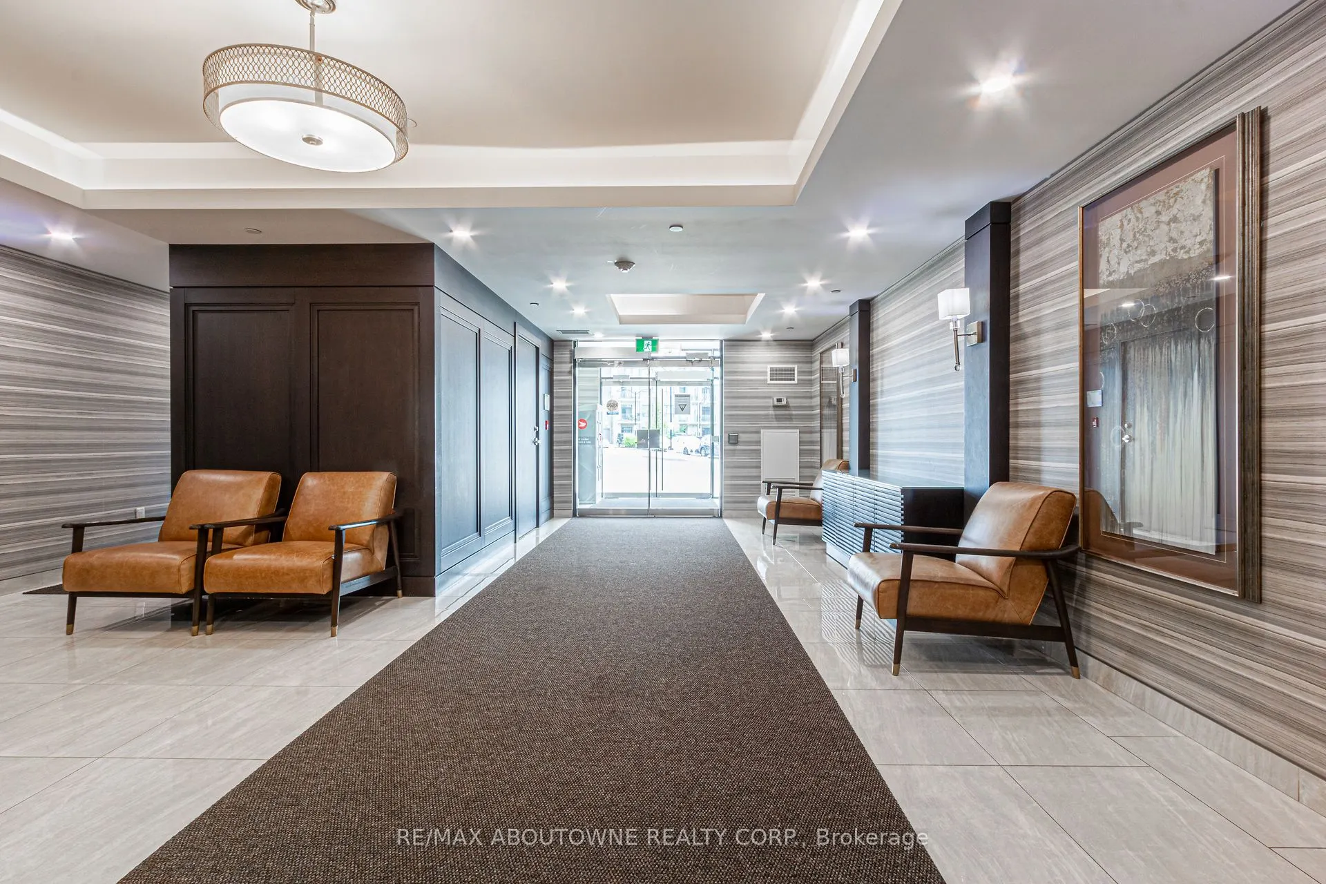 125 Shoreview Place, #606