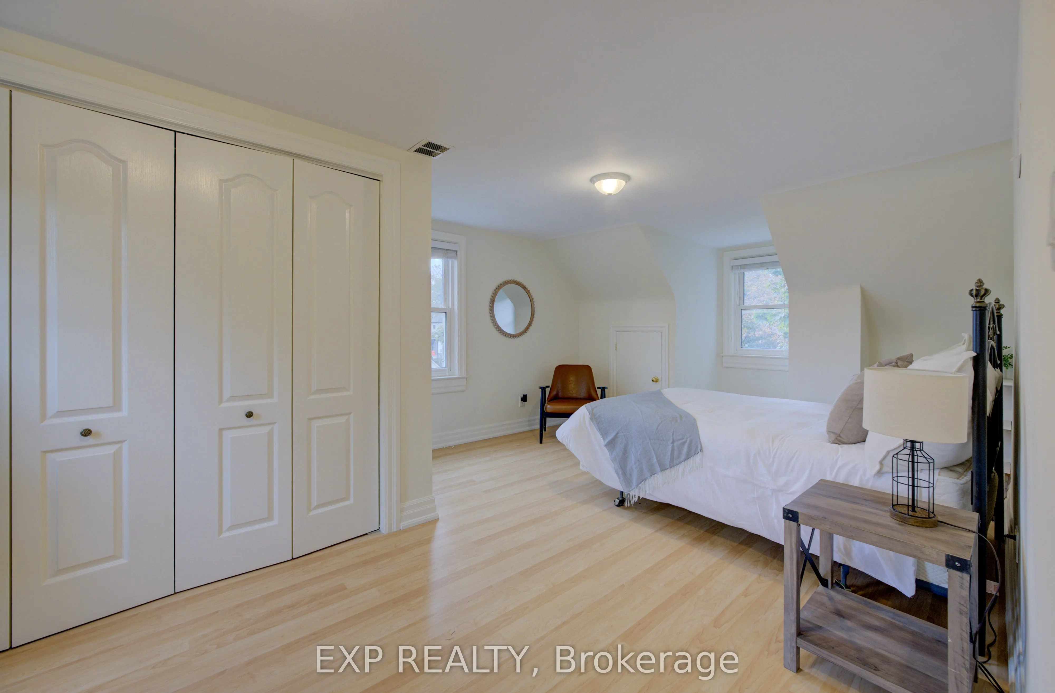27 Dudhope Avenue