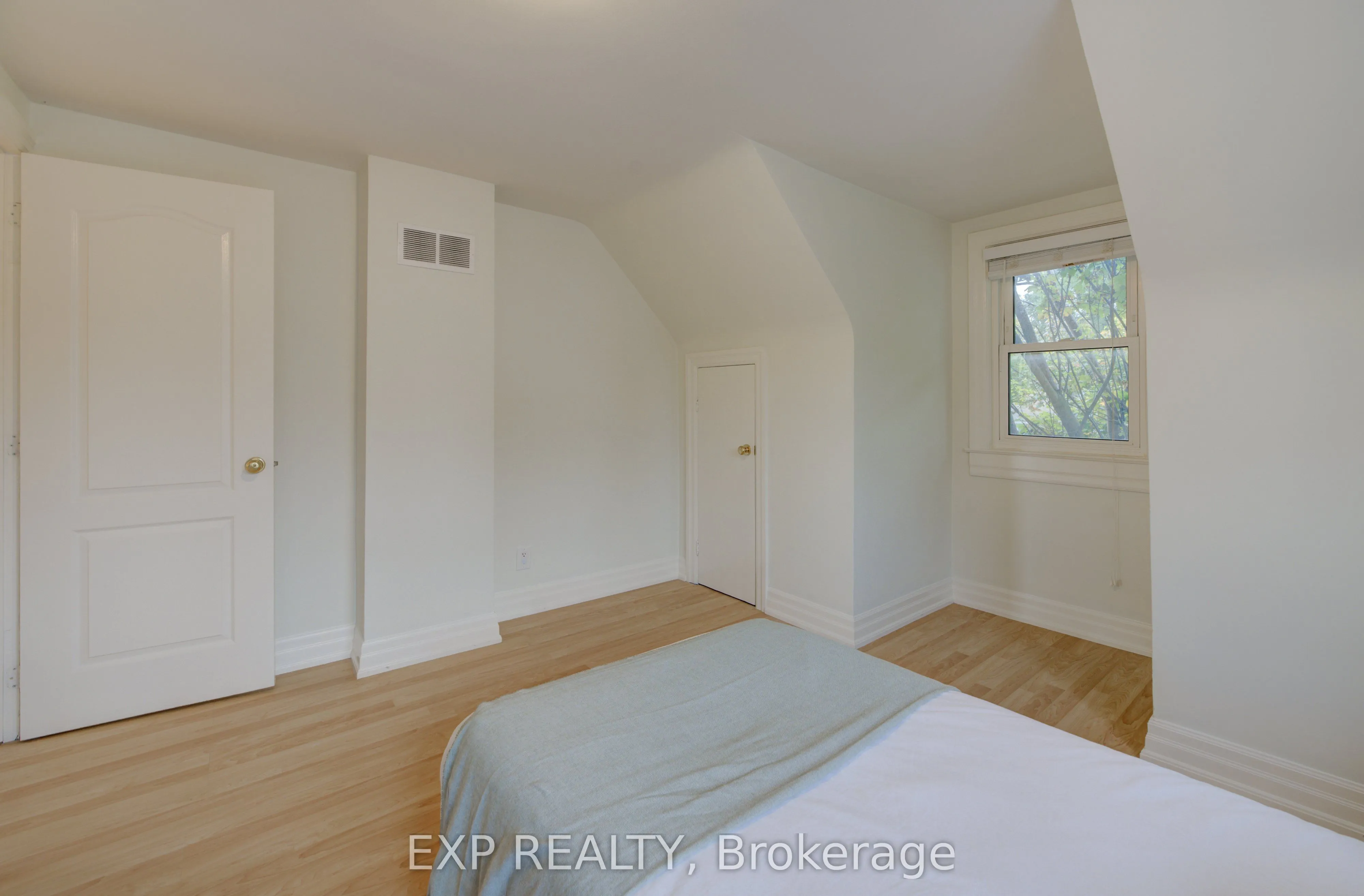 27 Dudhope Avenue