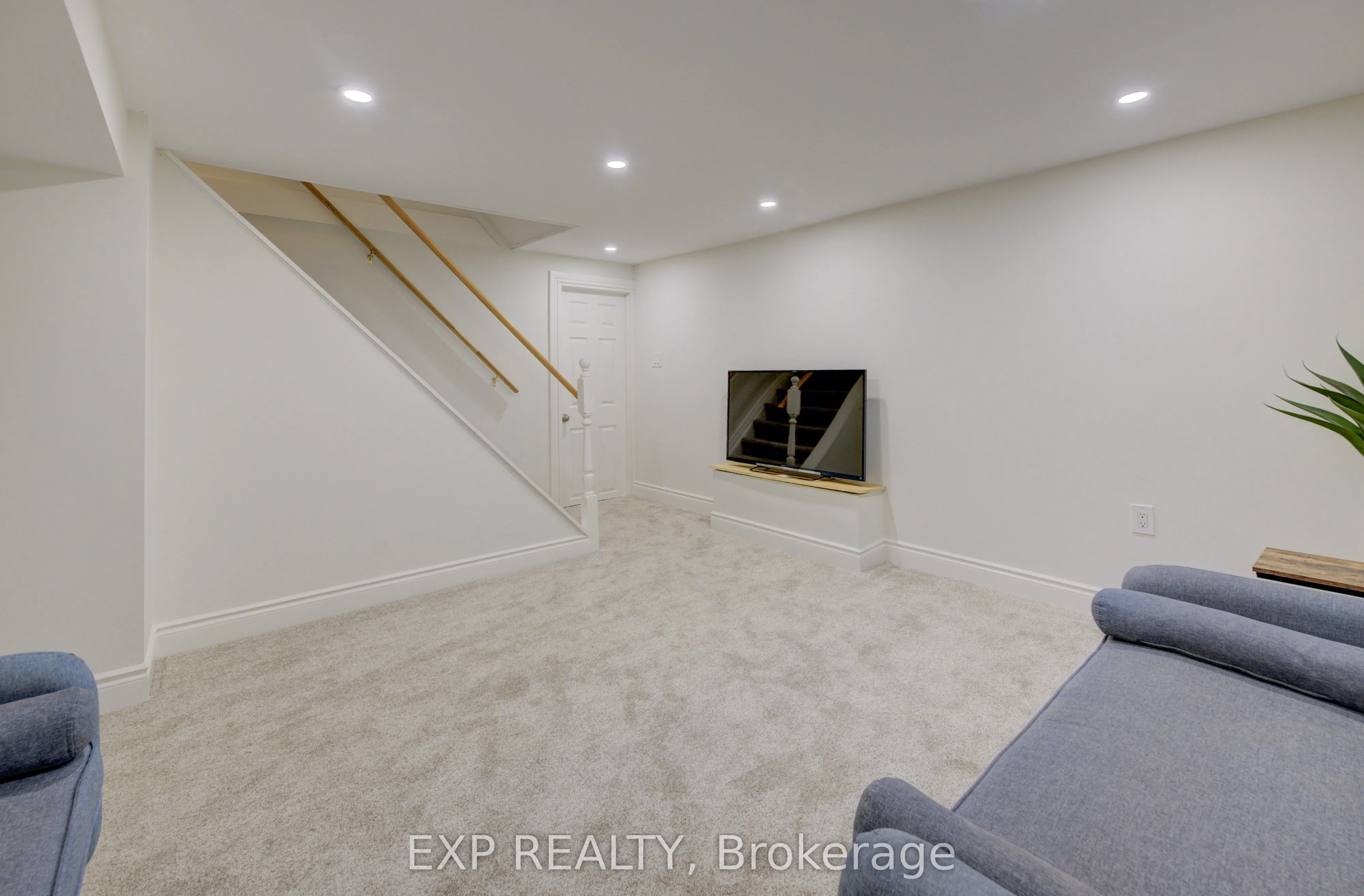 27 Dudhope Avenue