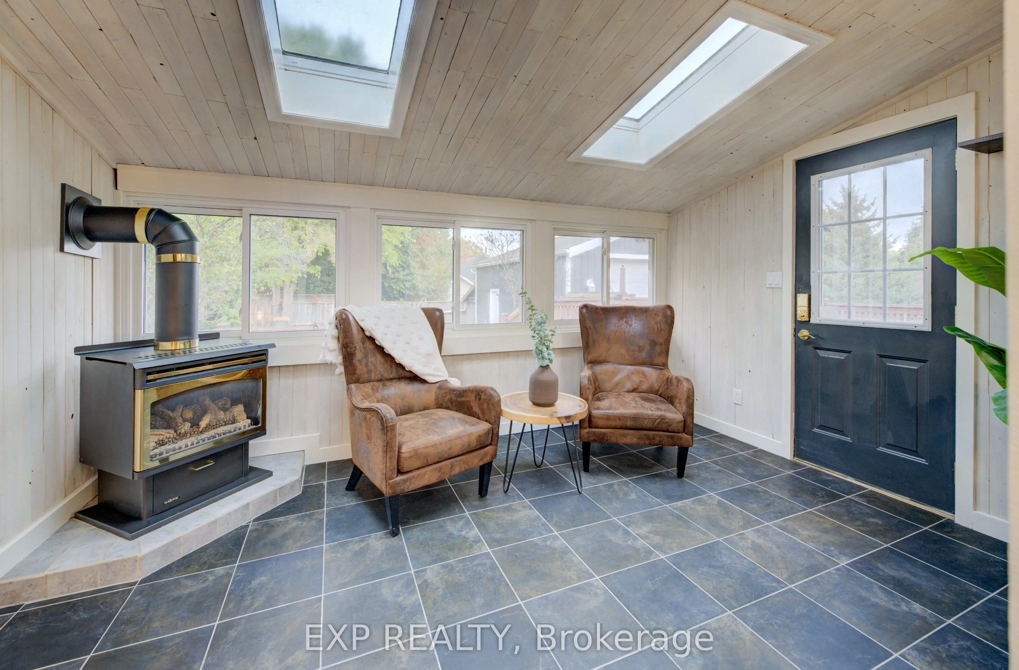 27 Dudhope Avenue