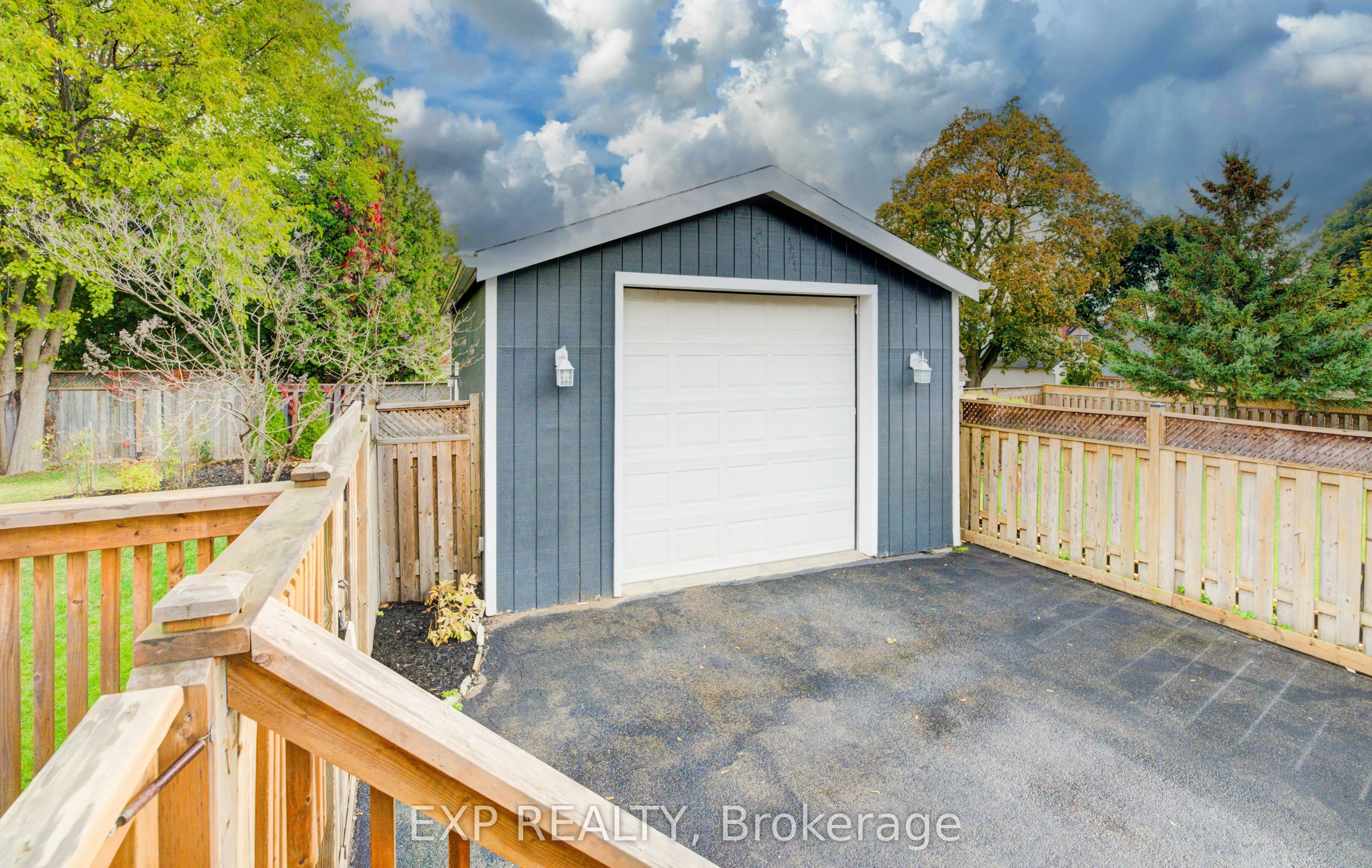 27 Dudhope Avenue