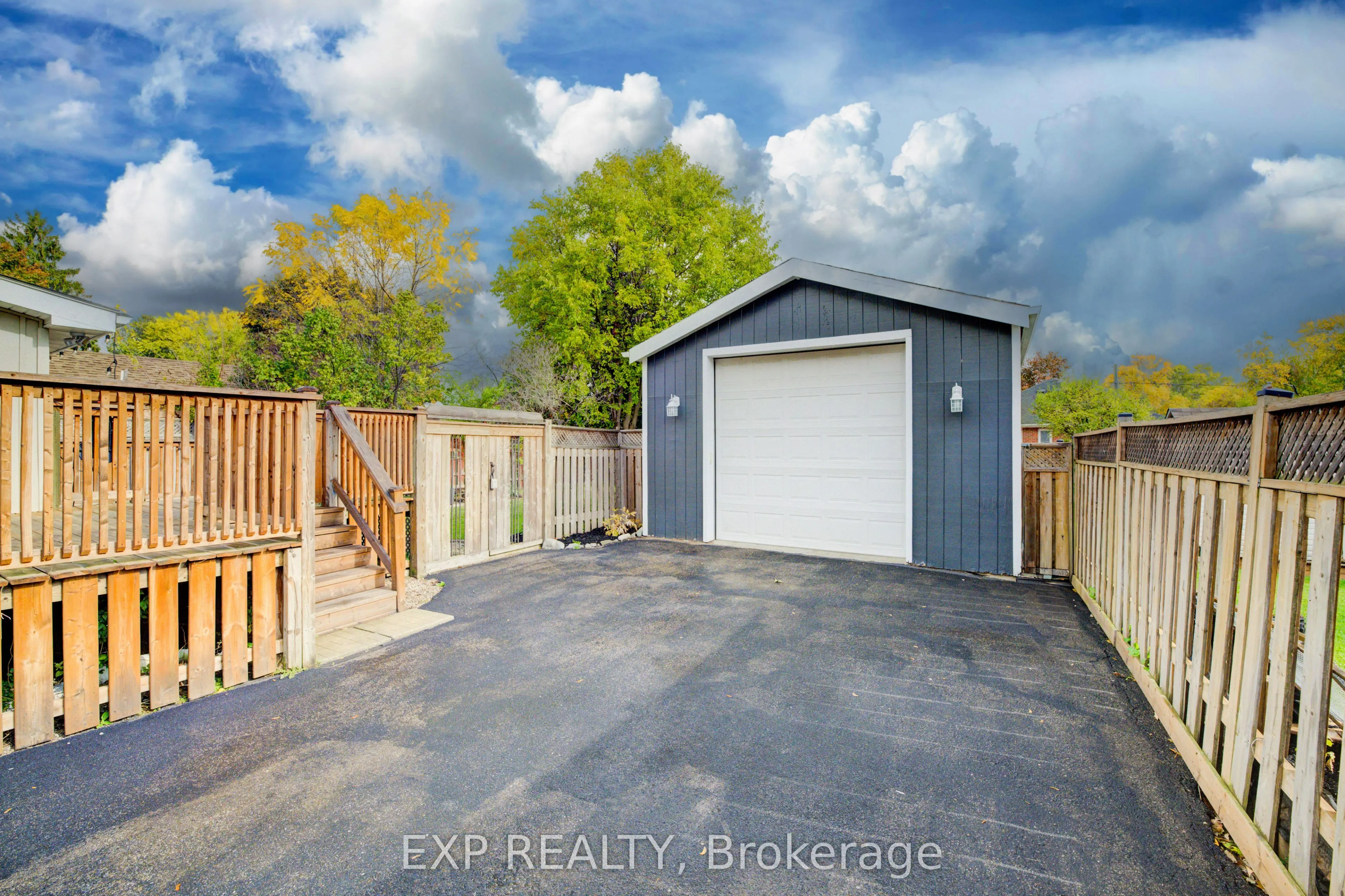 27 Dudhope Avenue
