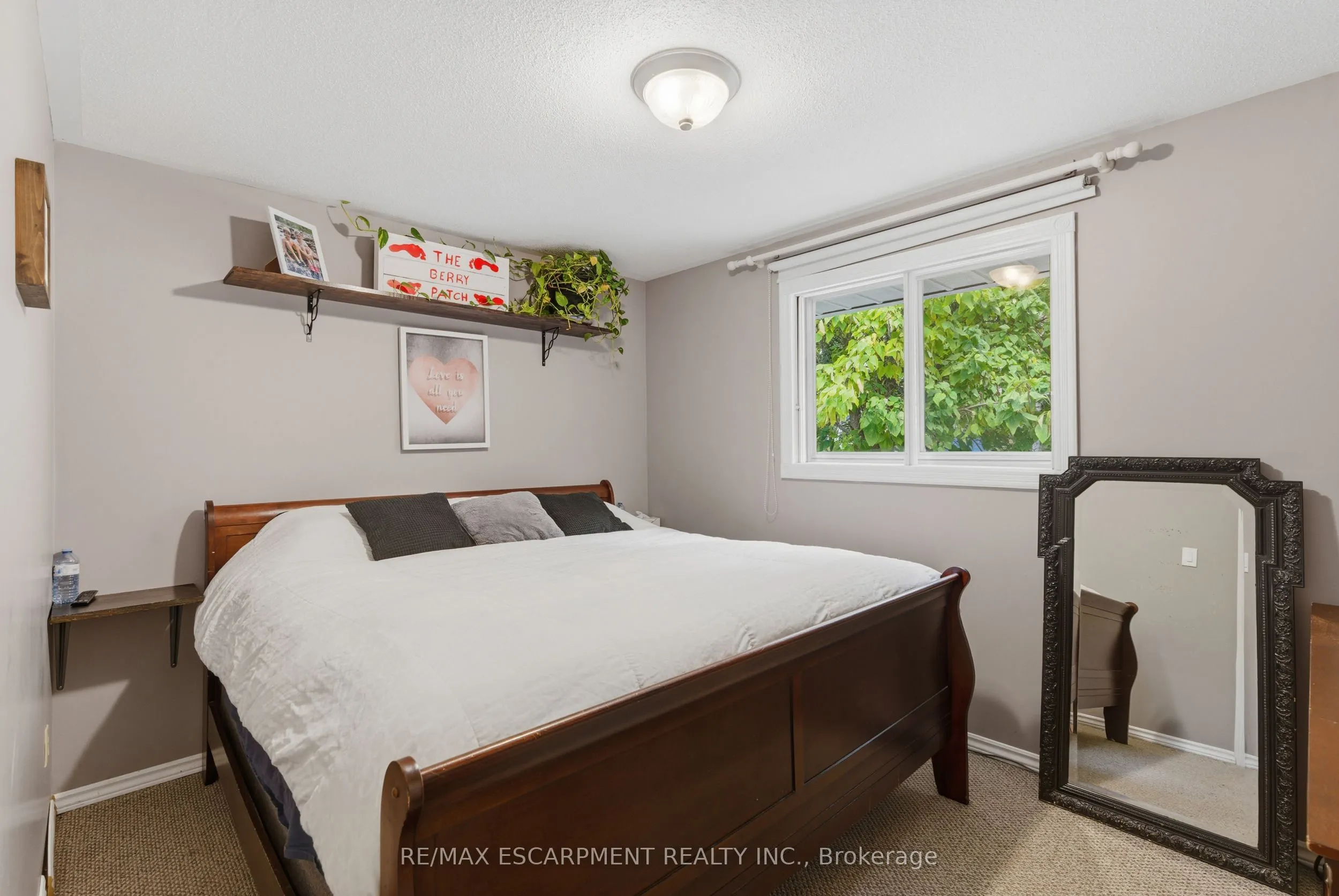 62 OSWEGO PARK Road