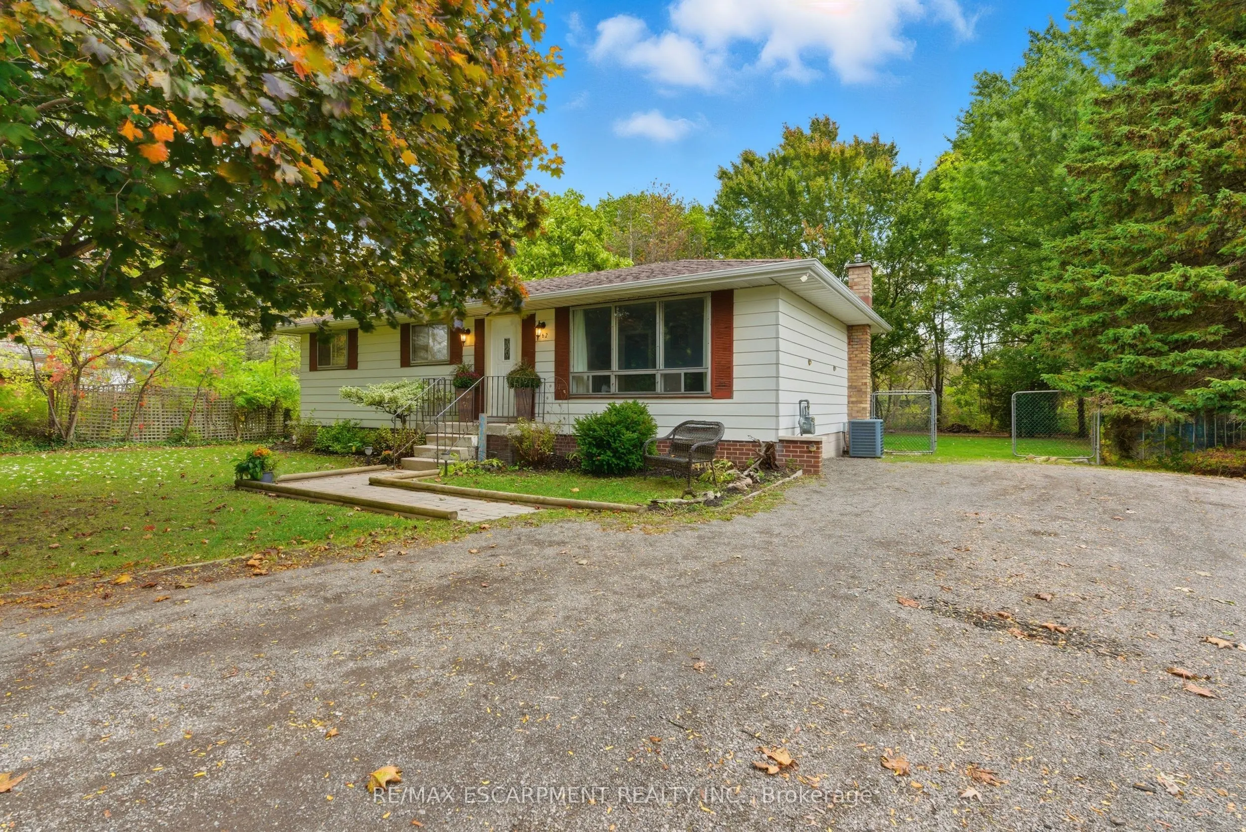 62 OSWEGO PARK Road