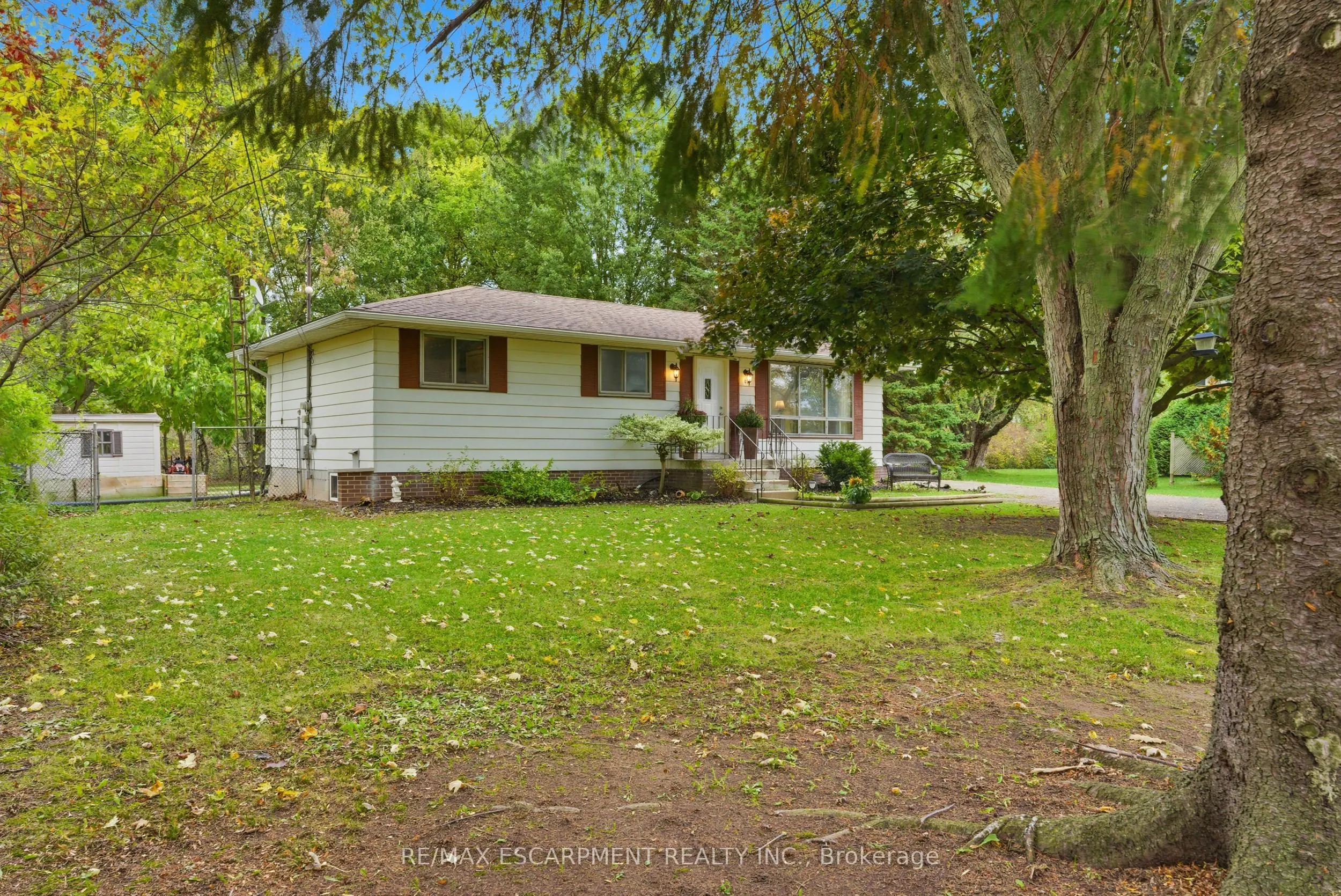 62 OSWEGO PARK Road