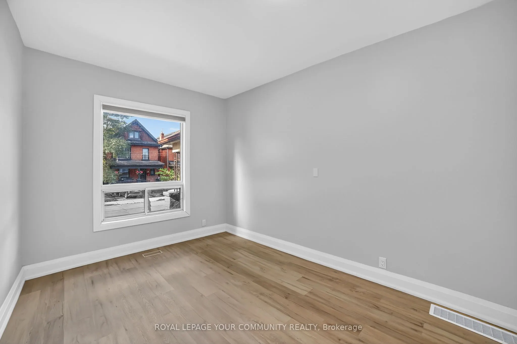97 Garfield Avenue S