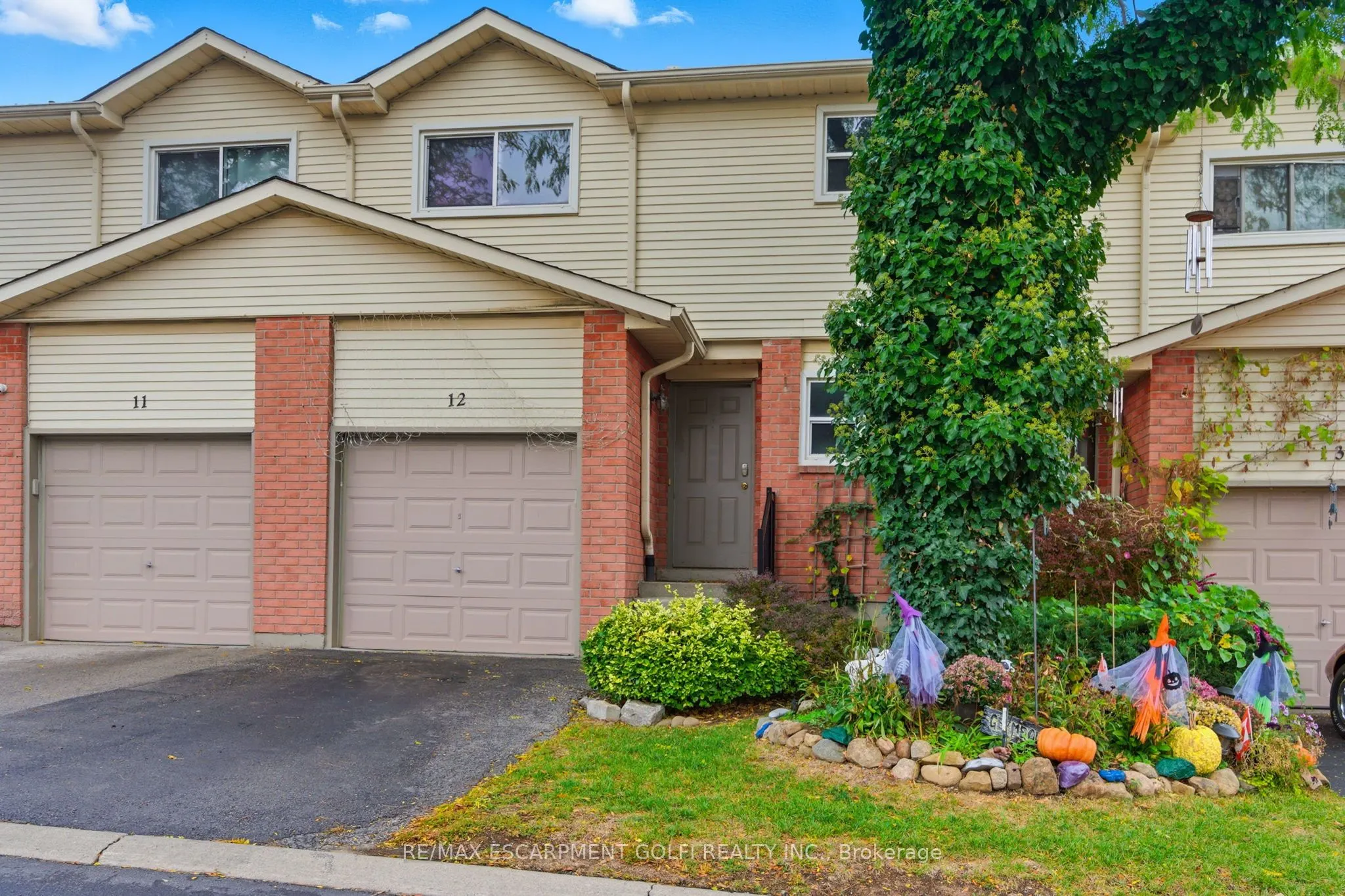 15 Derby Street, #12