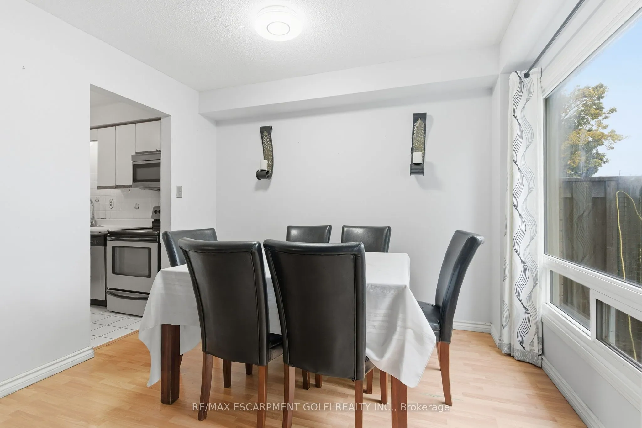 15 Derby Street, #12