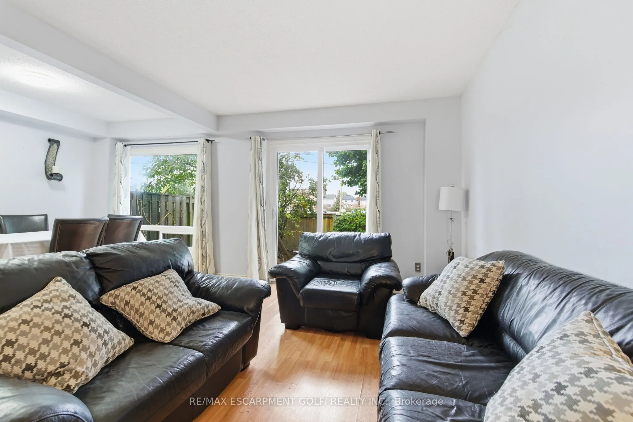 15 Derby Street, #12