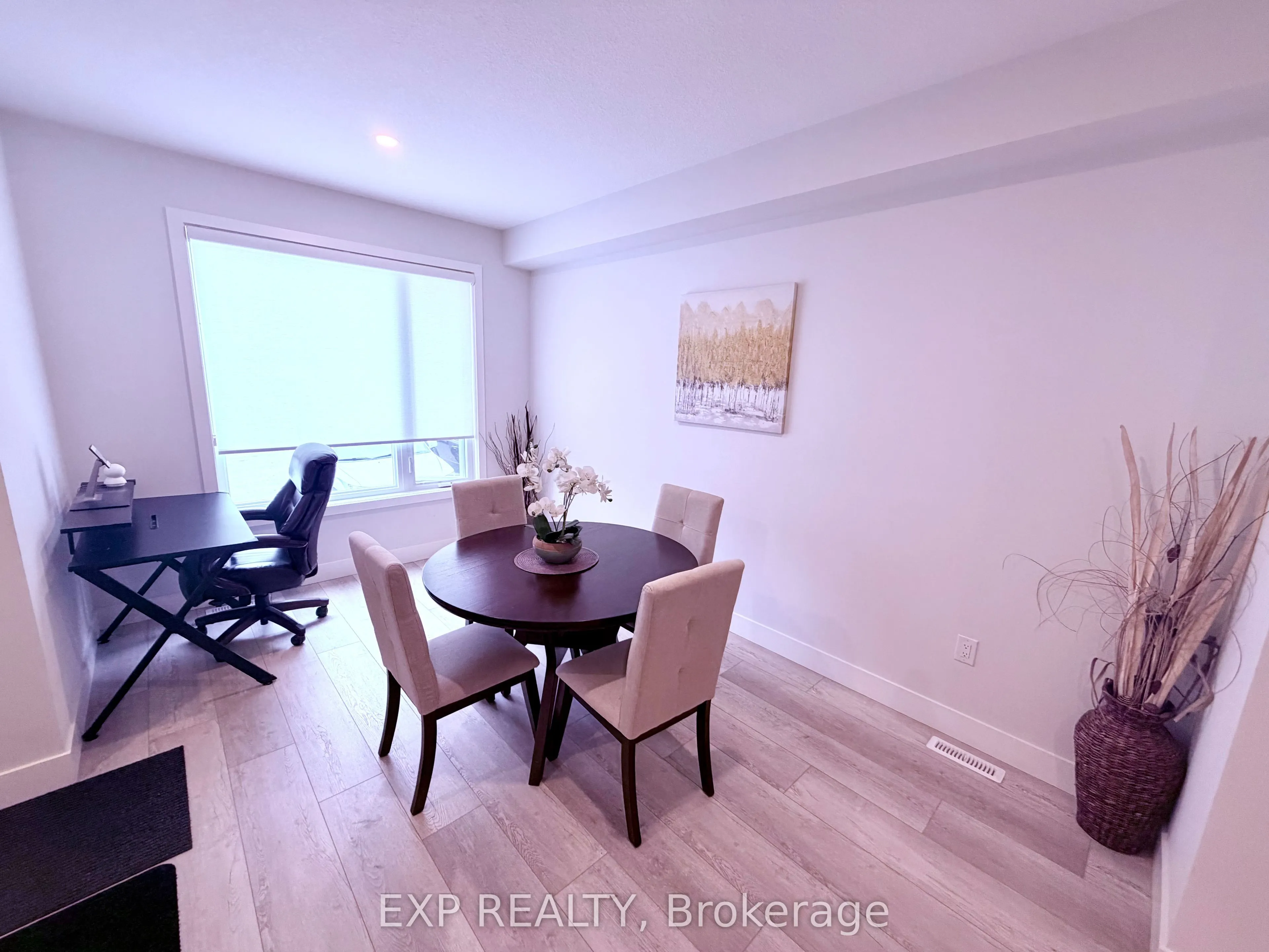 990 Deveron Crescent, #9