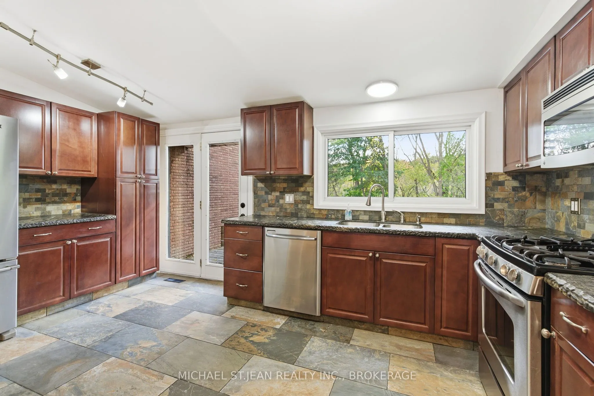 117 Little John Road