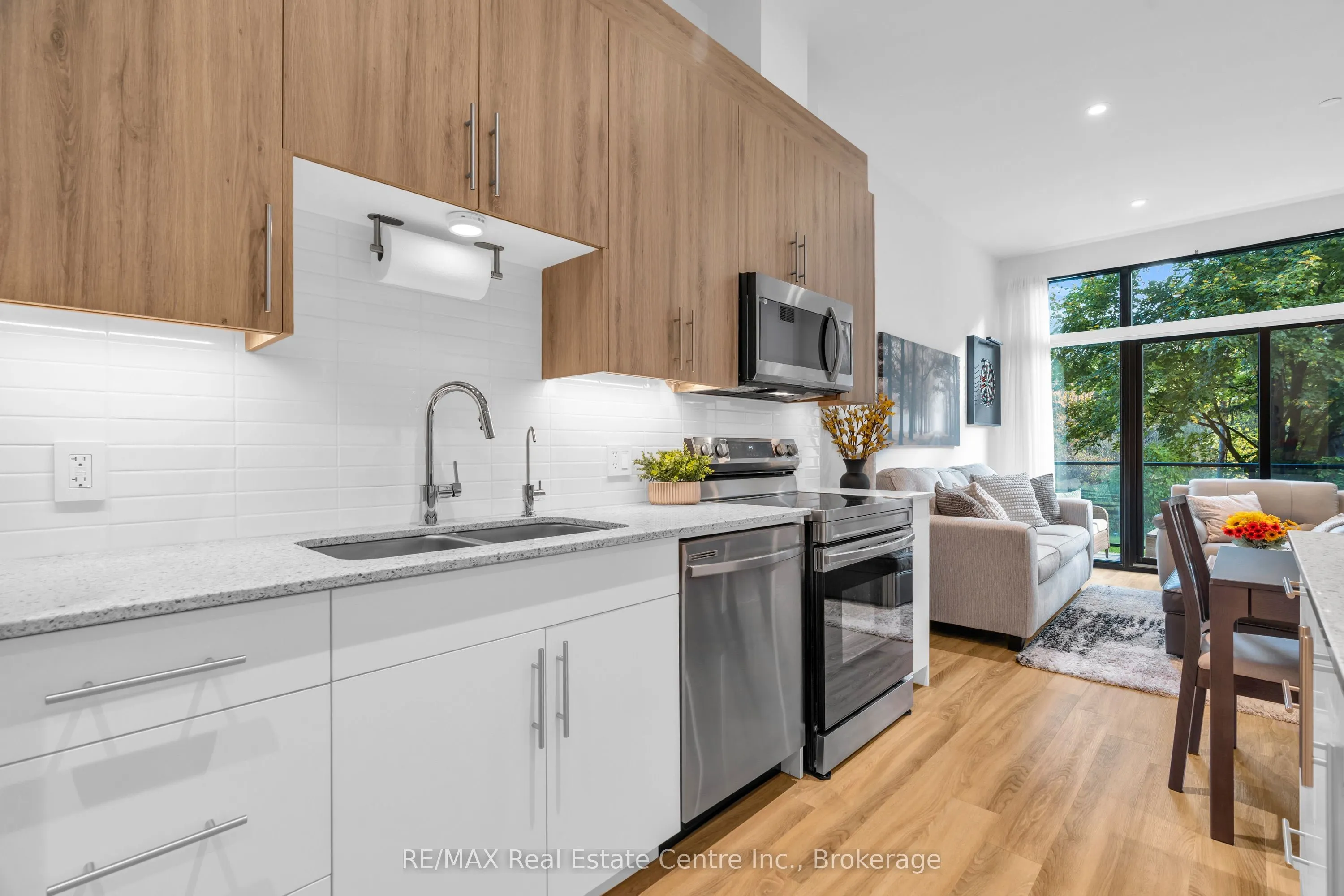 525 New Dundee Road, #101