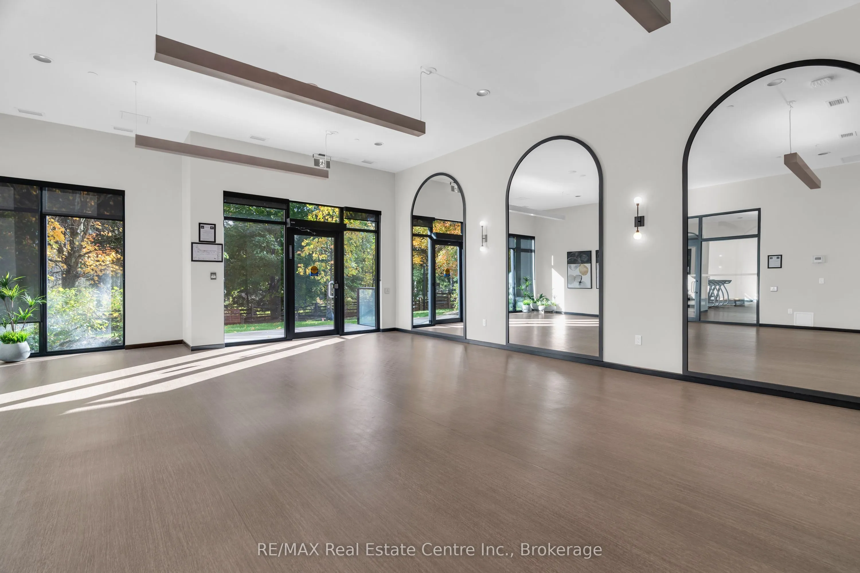525 New Dundee Road, #101