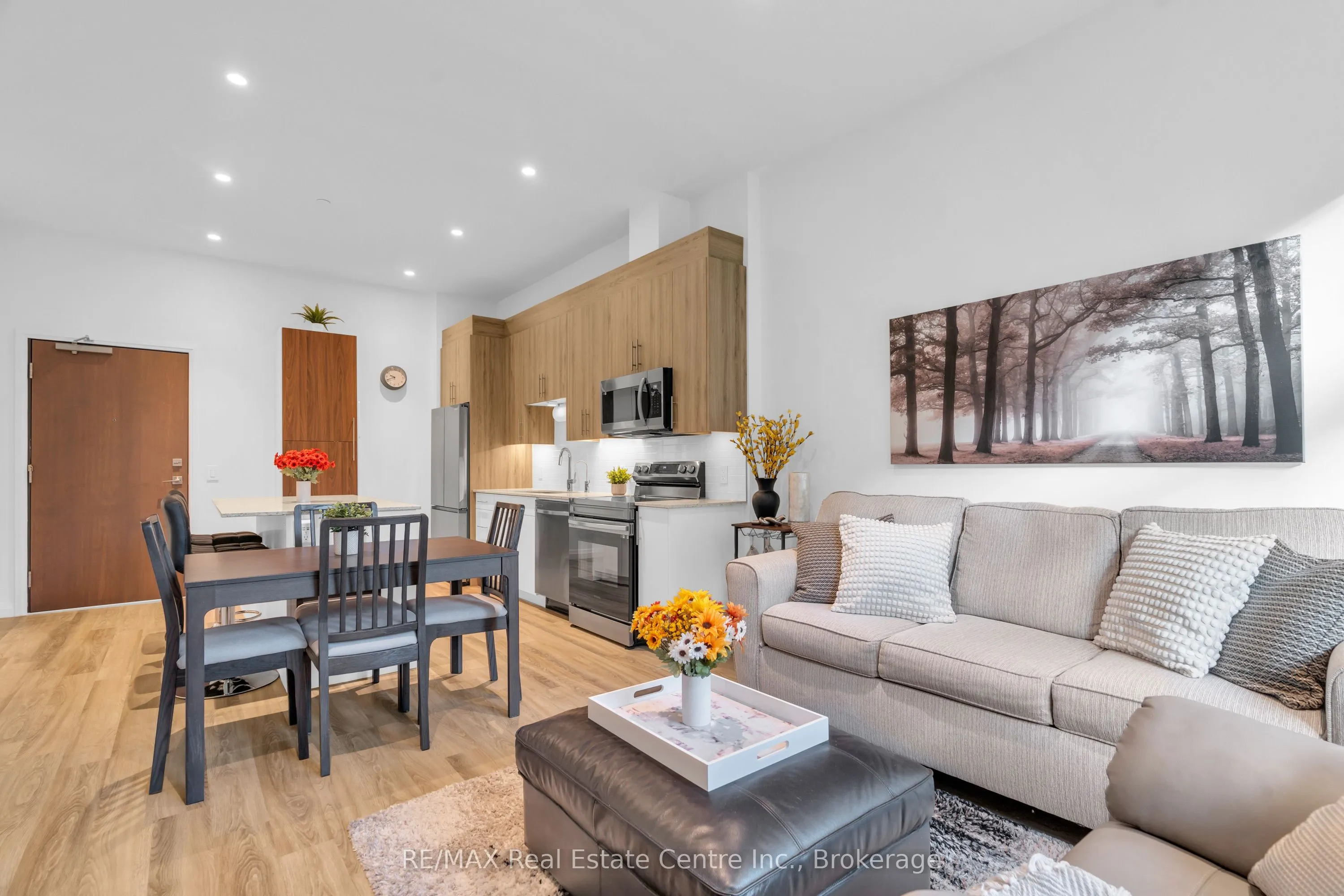 525 New Dundee Road, #101
