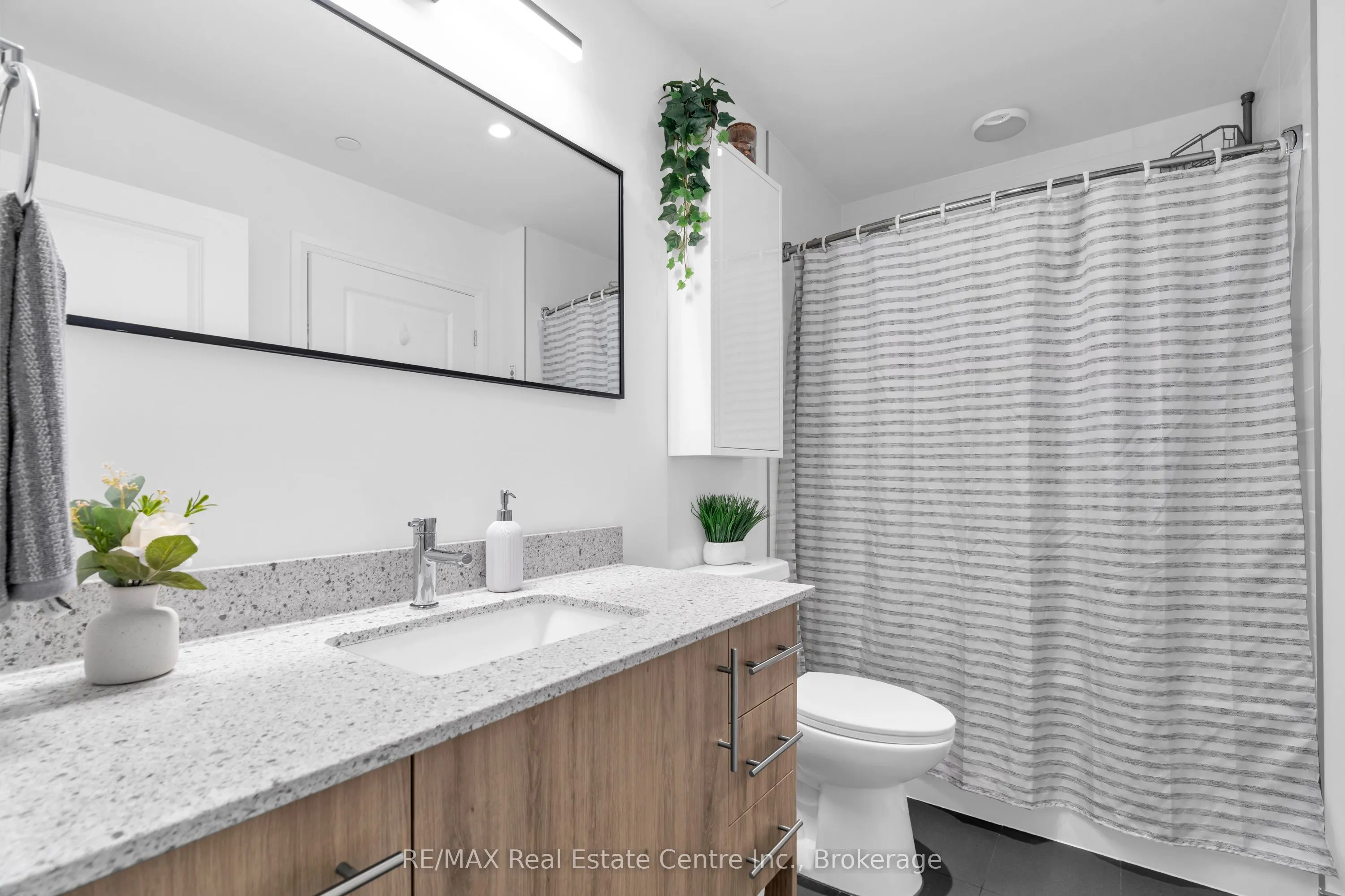 525 New Dundee Road, #101