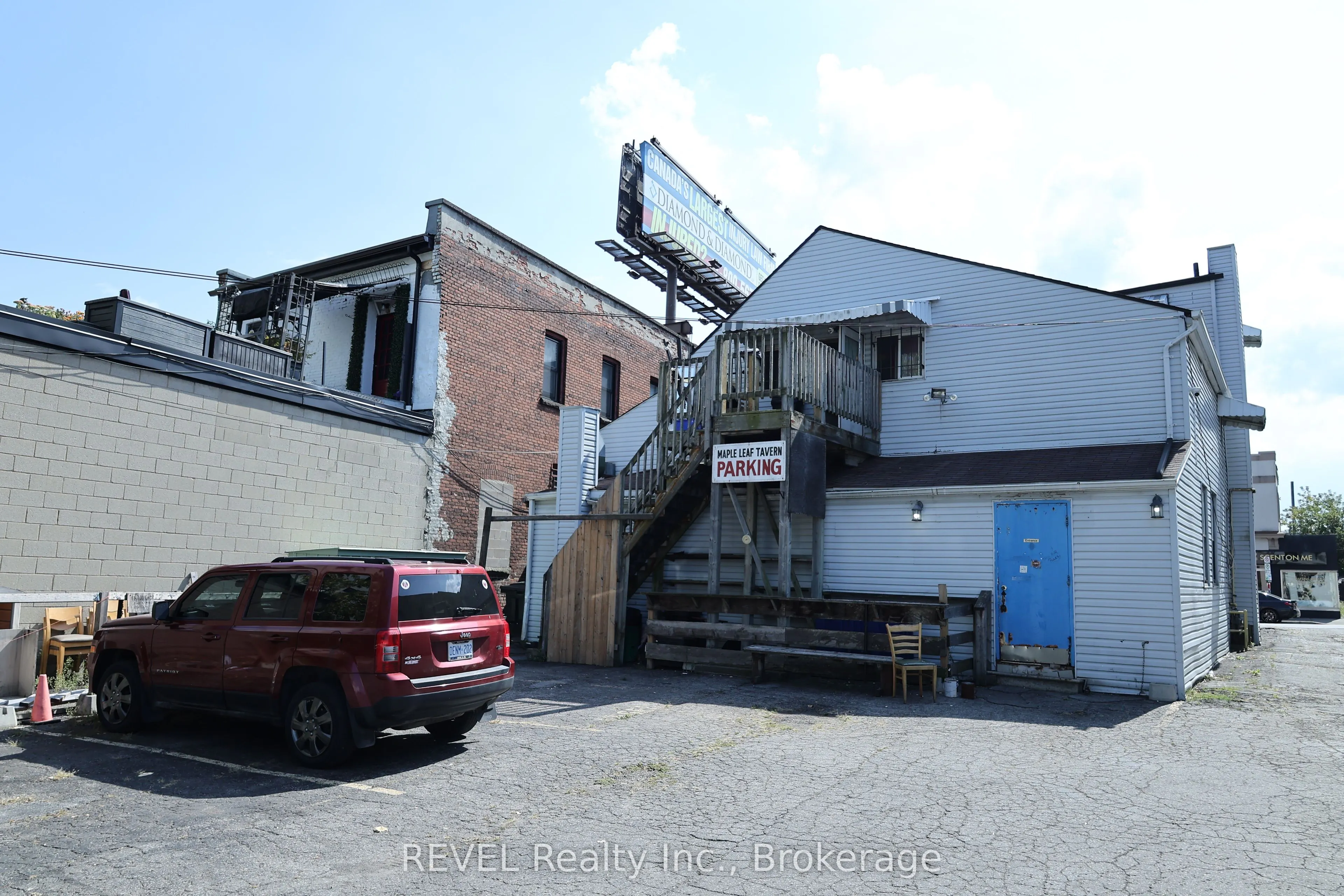 5829 Ferry Street