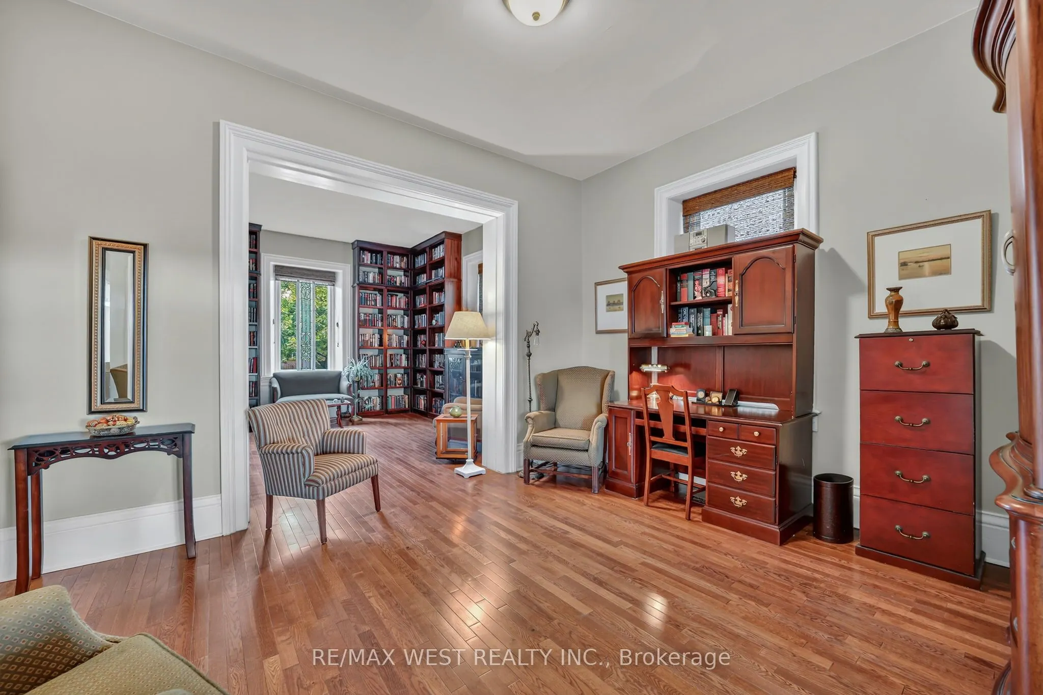 72 Banfield Street S