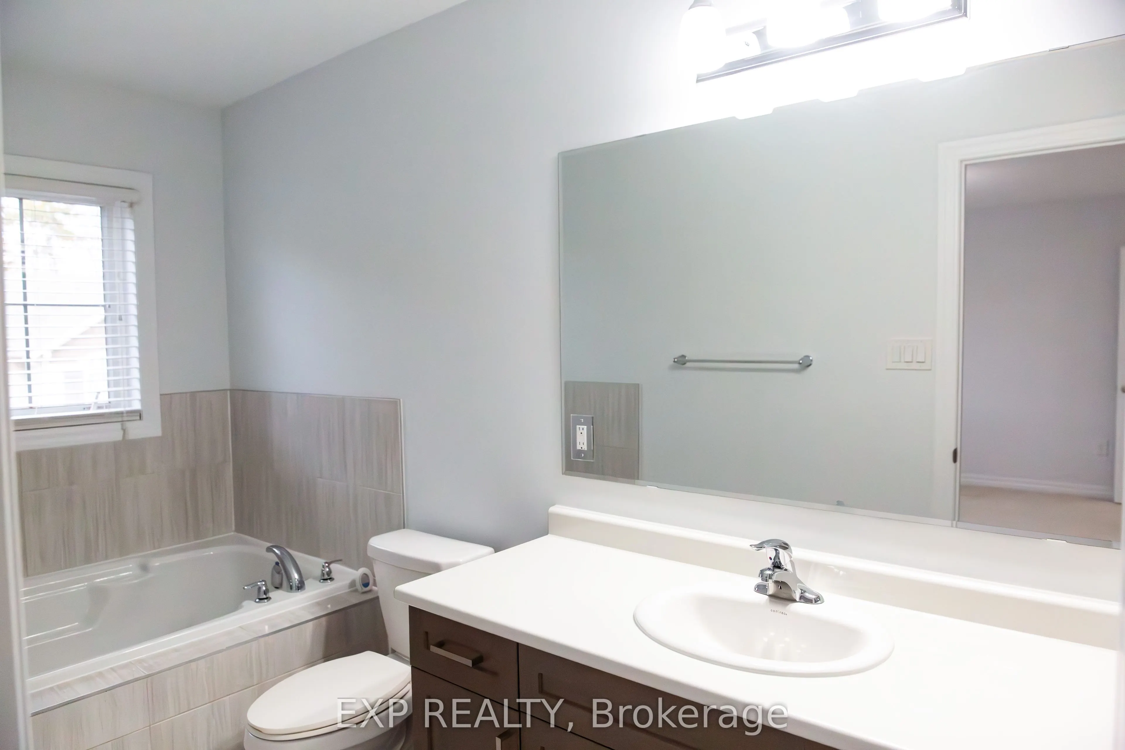 230 Avonsyde Boulevard, #17