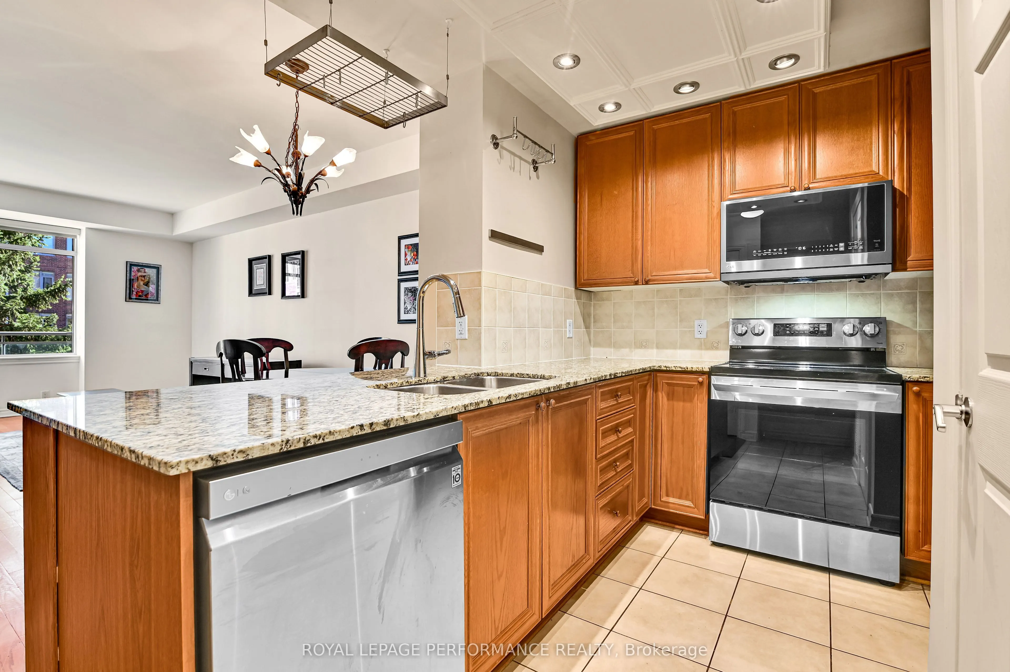 205 Bolton Street, #229