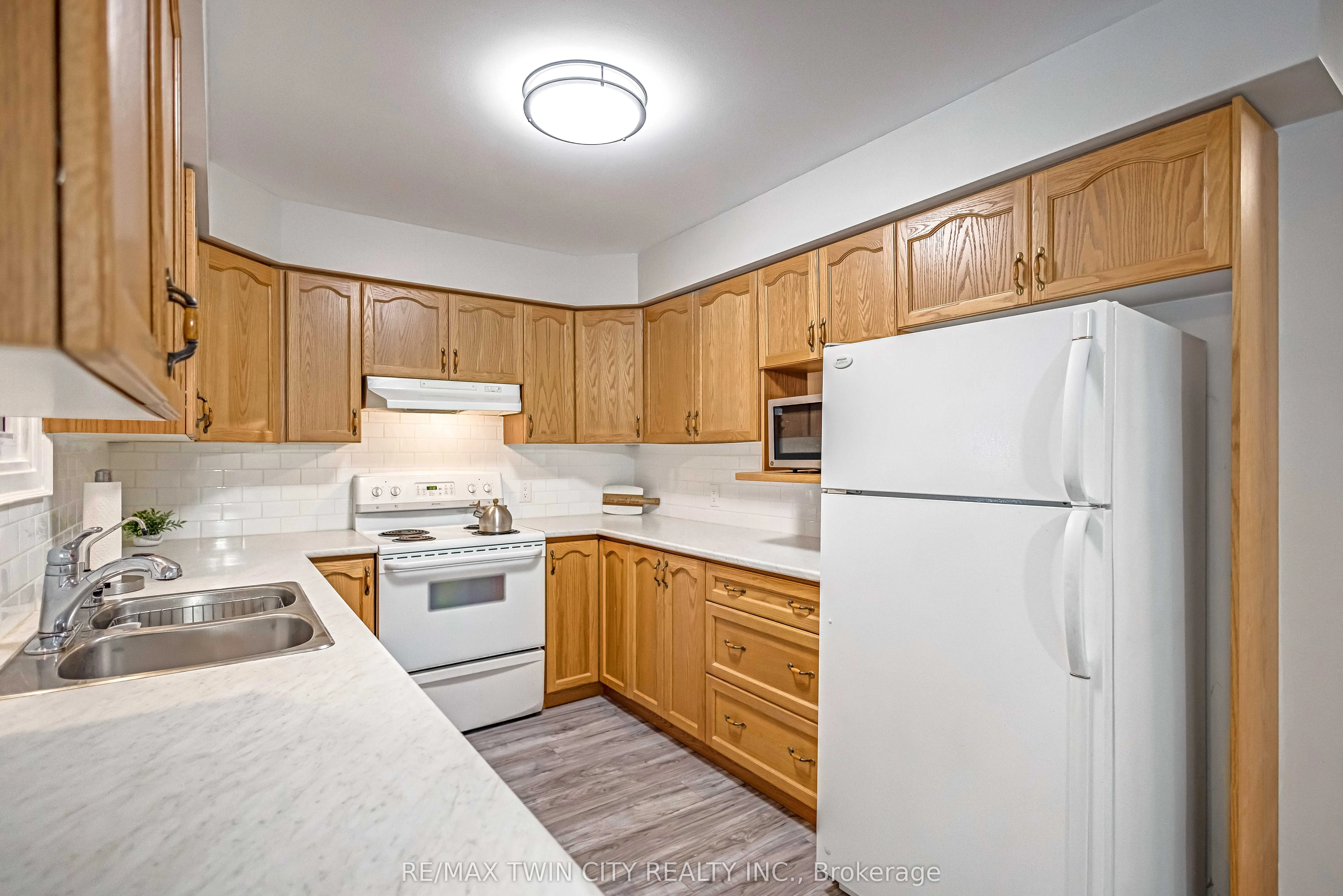 175 Victoria Street, #39