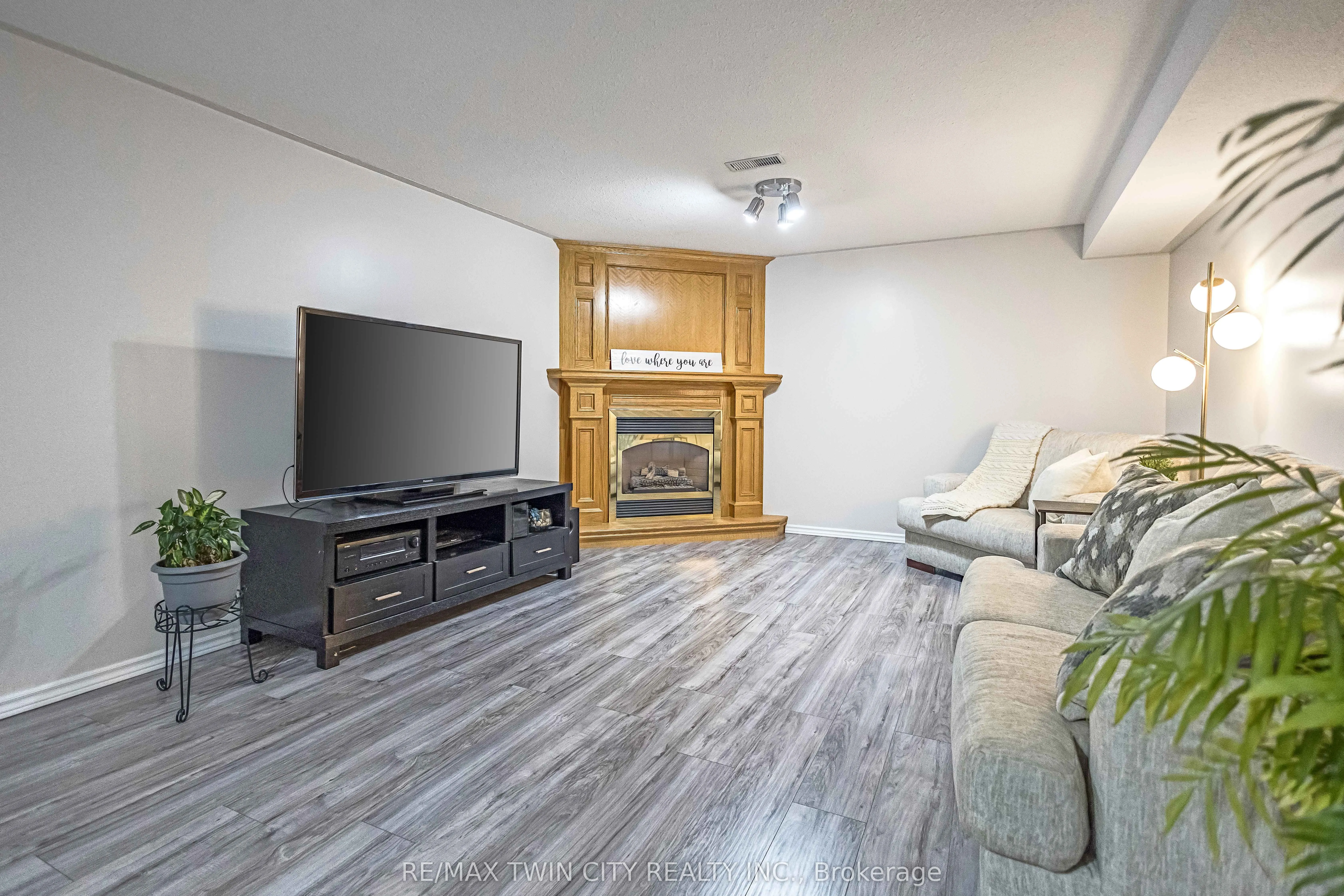 175 Victoria Street, #39