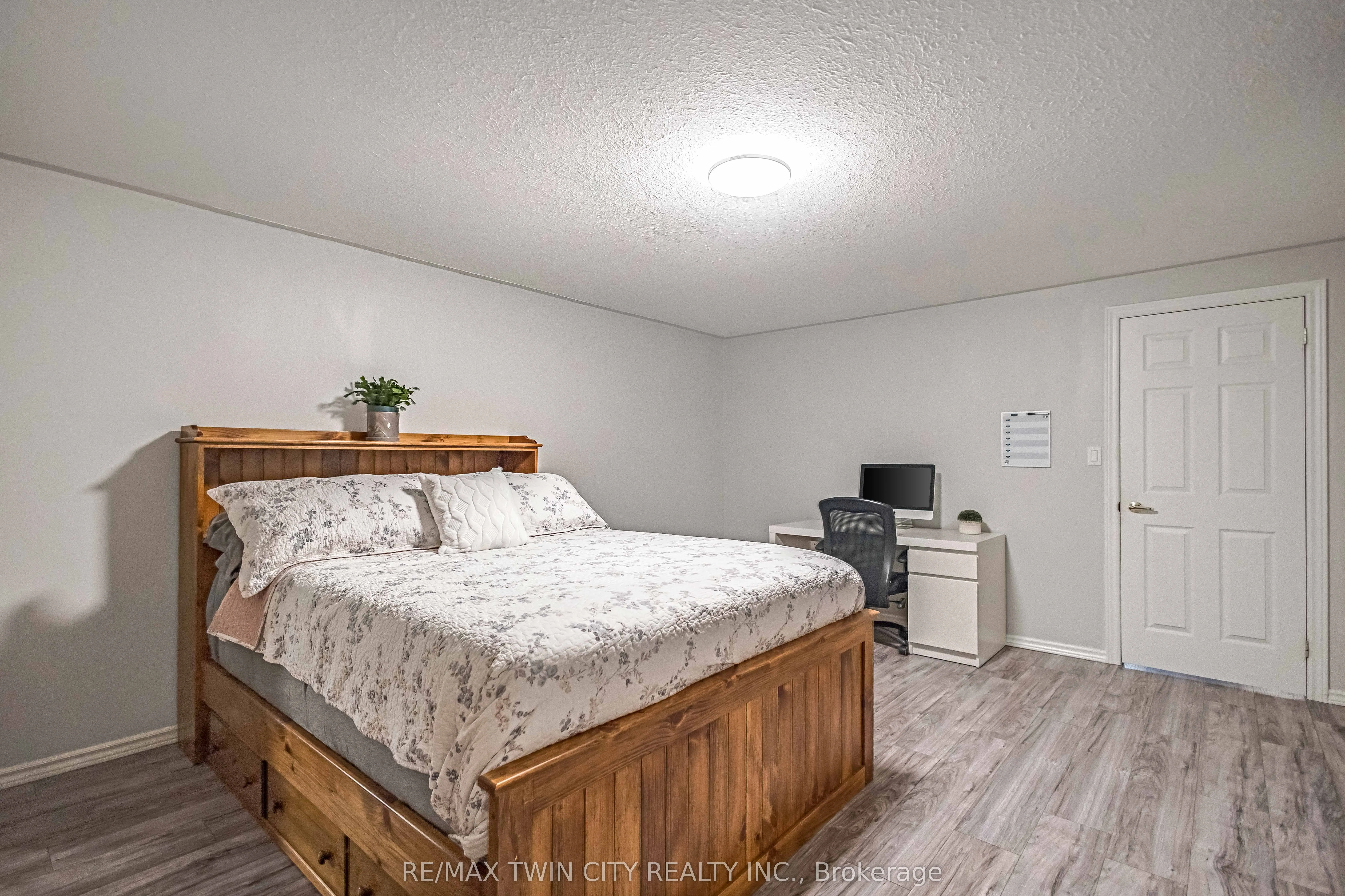 175 Victoria Street, #39