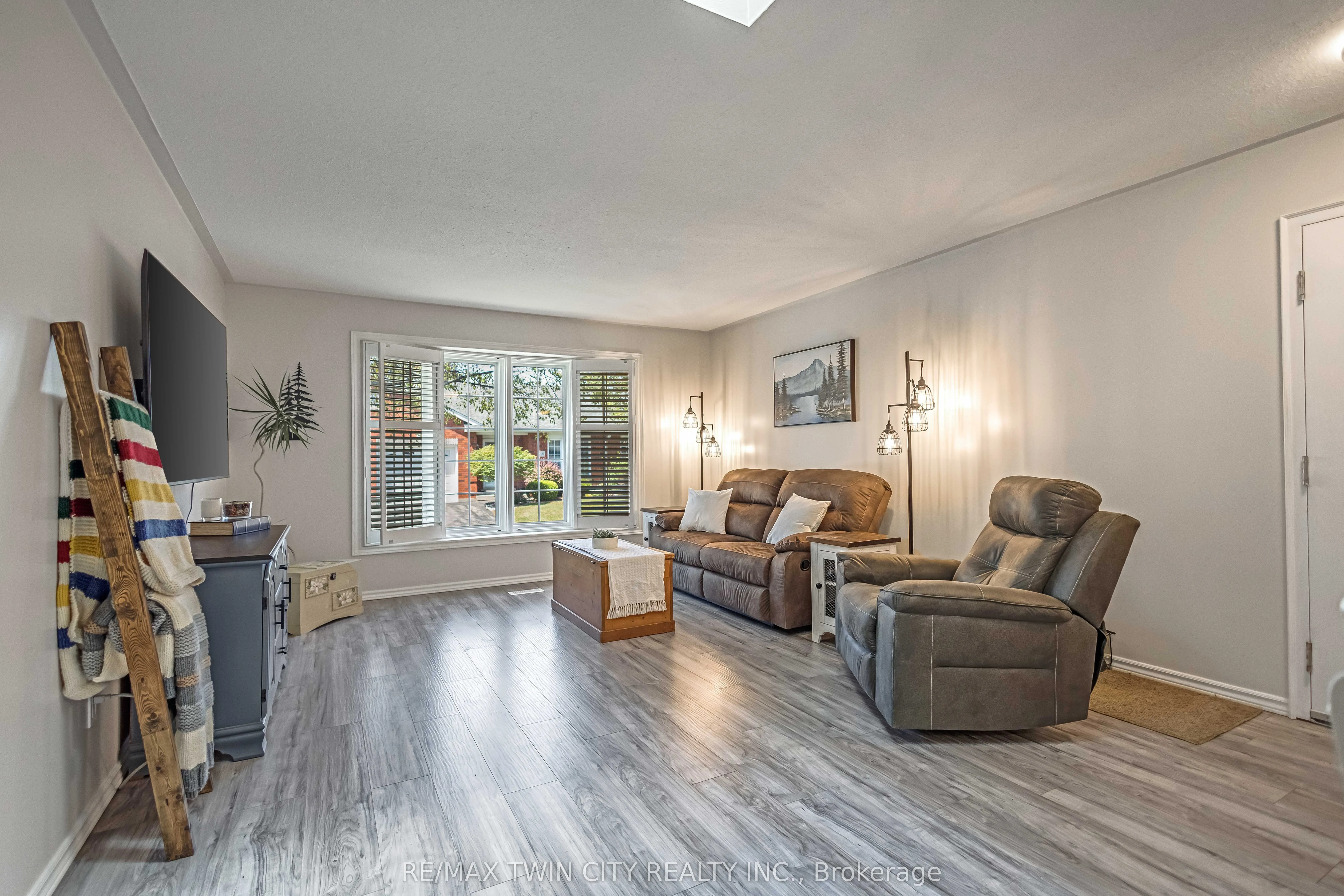175 Victoria Street, #39